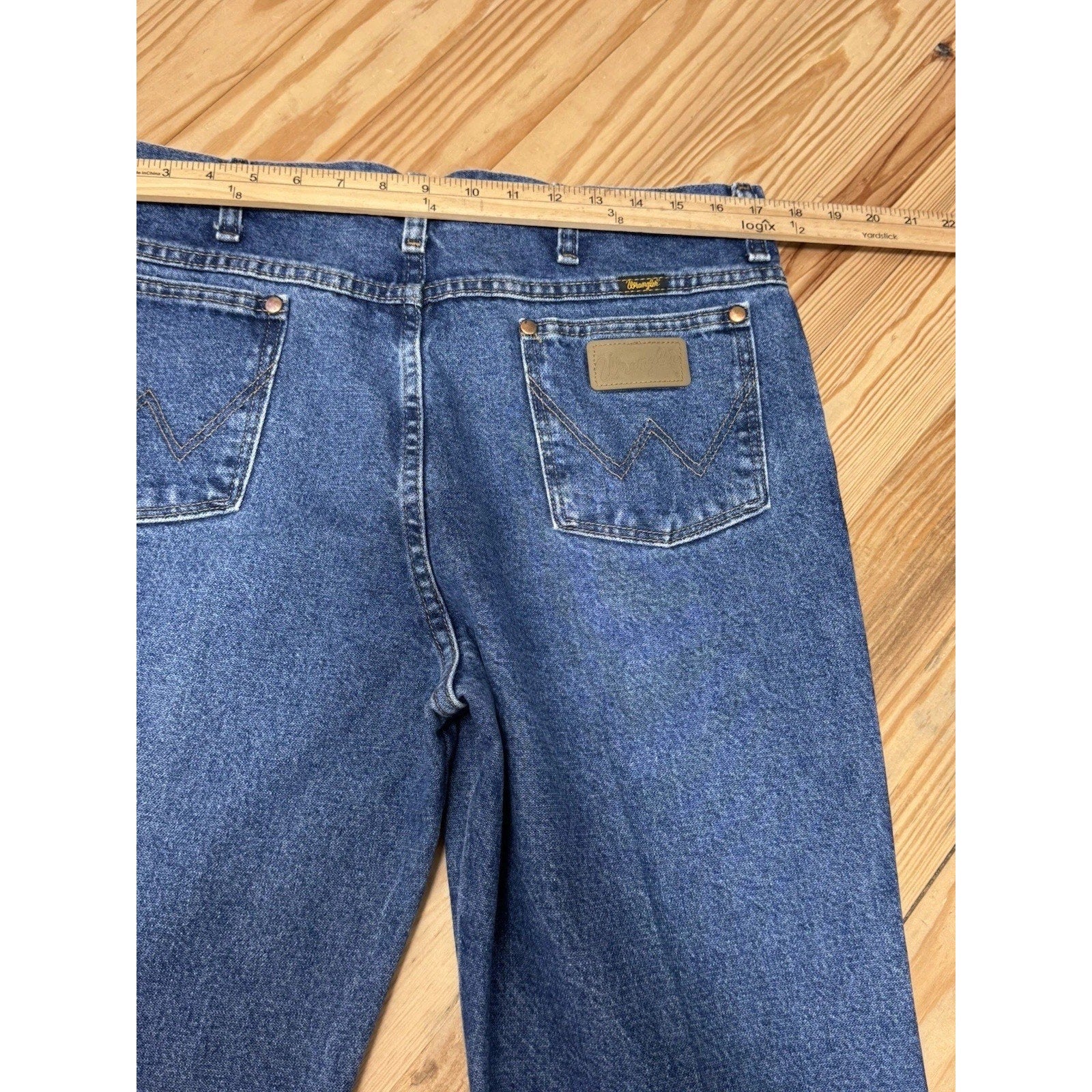 Wrangler Mens Jeans Blue 34 X 32 1/2 Pants 100% Cotton Slim Fit Cowboy Cut Jeans