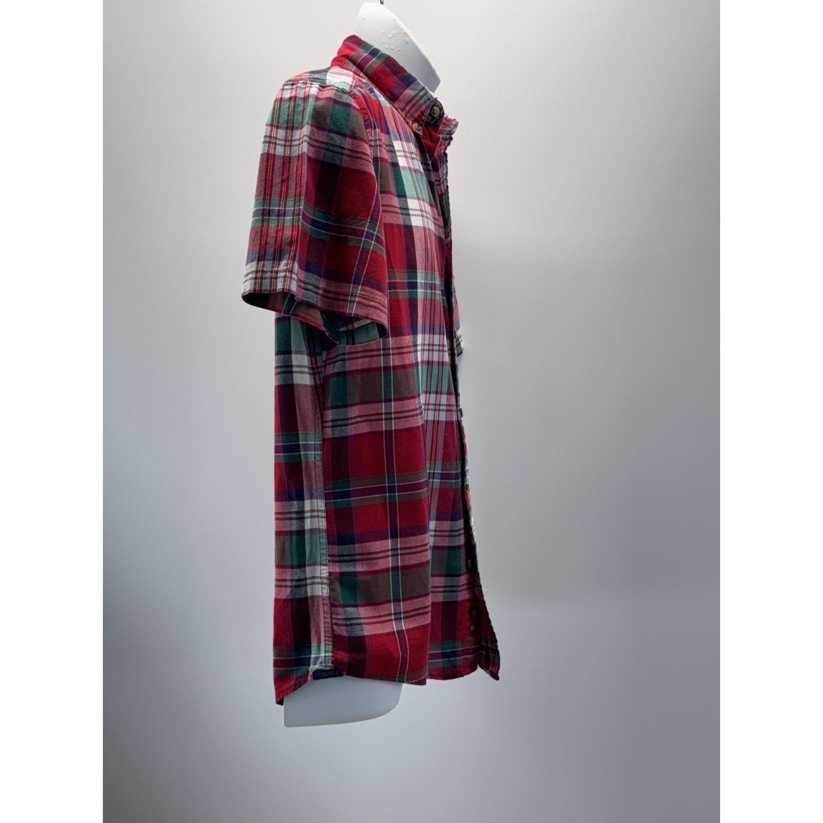 Old Navy Plaid Short Sleeve Red Green Slim Fit Shirt Men’s Size Medium Light