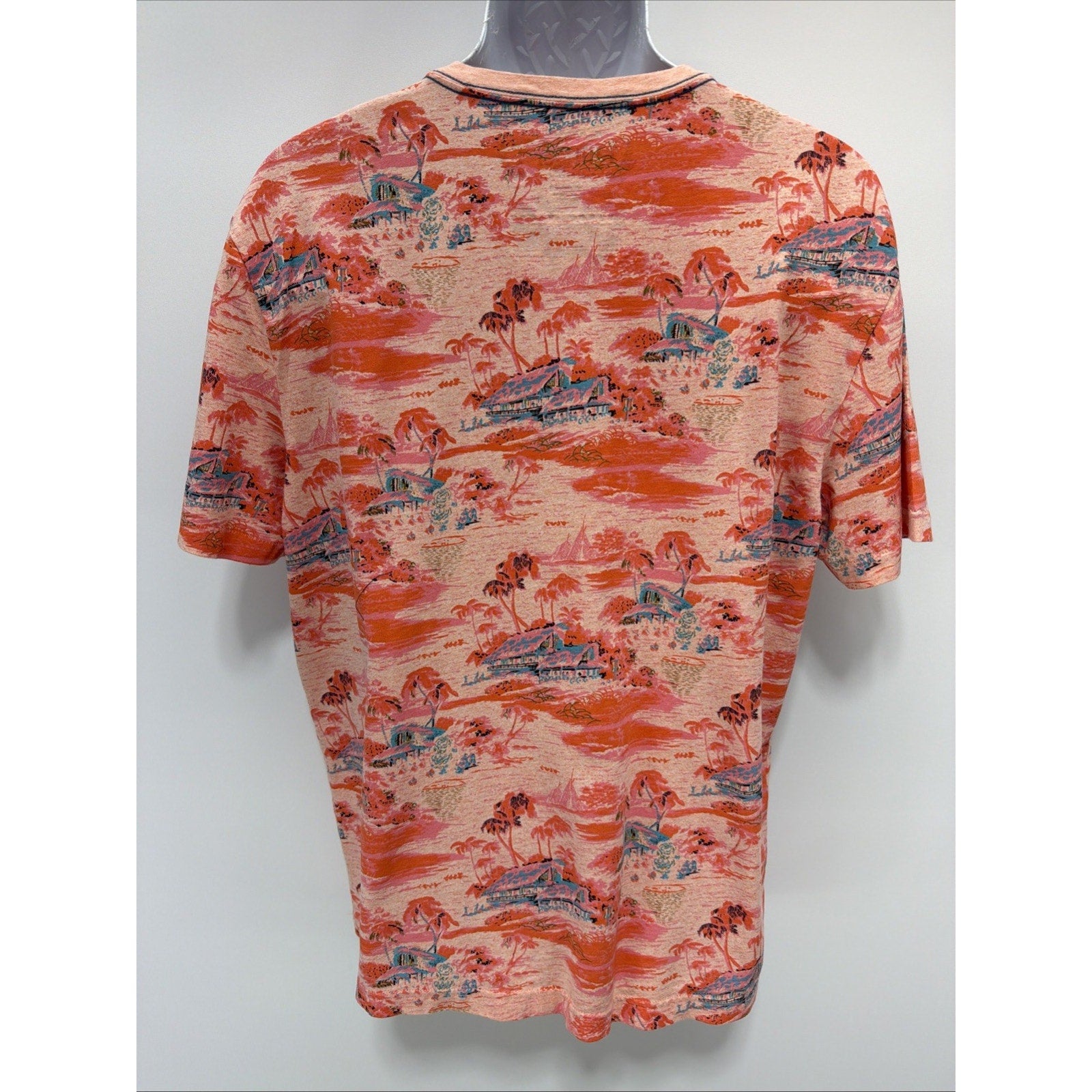 American Classic Hilfiger T Pink Shirt Palm Tree Island Beach Print Men's SizeXL