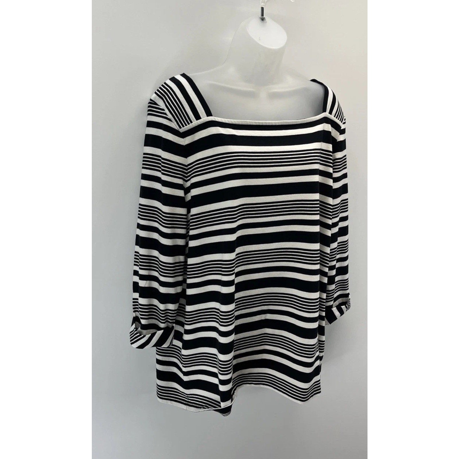 Talbots 2X Black and White Square Neck Knit Top