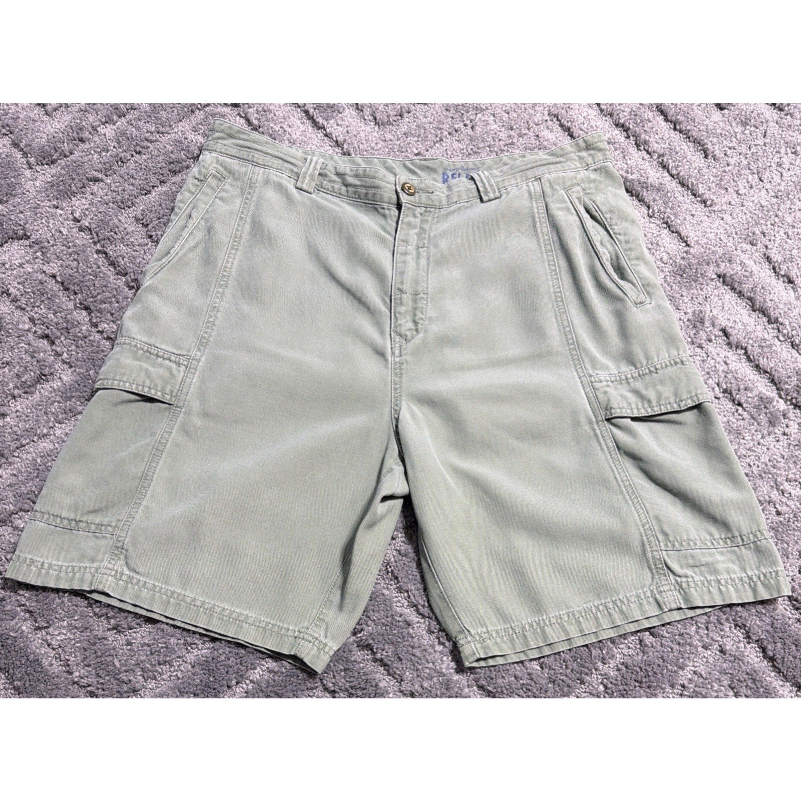 Tommy Bahama Relax Cargo Shorts Men's 36 Green Stretch Preppy 63-TR808