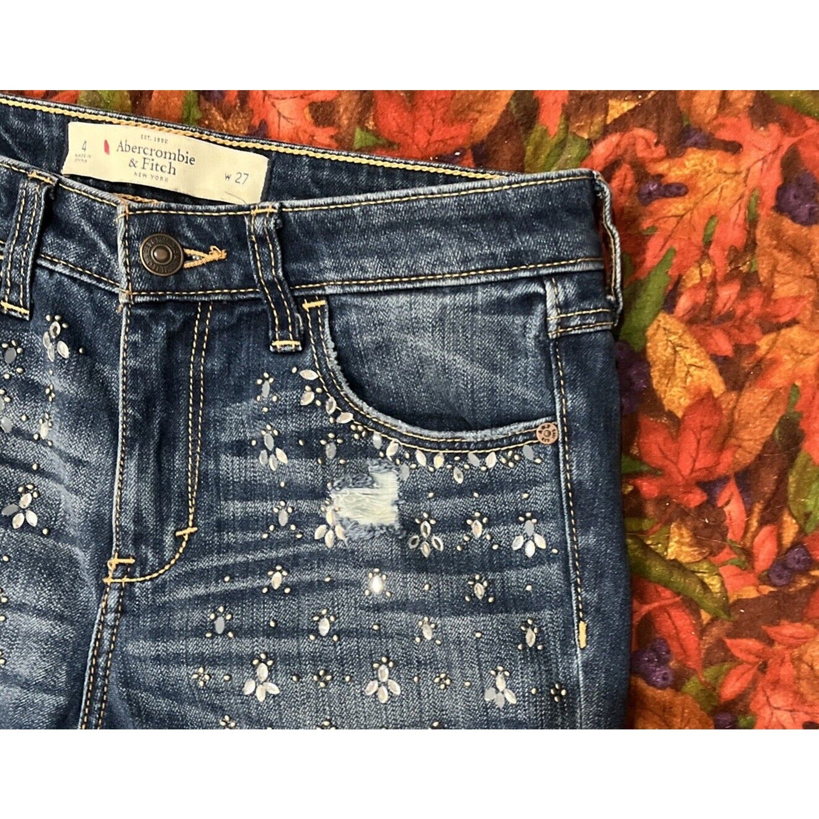 Abercrombie & Fitch Women Shine Destroyed Dark Wash Super Skinny Jeans 4 27