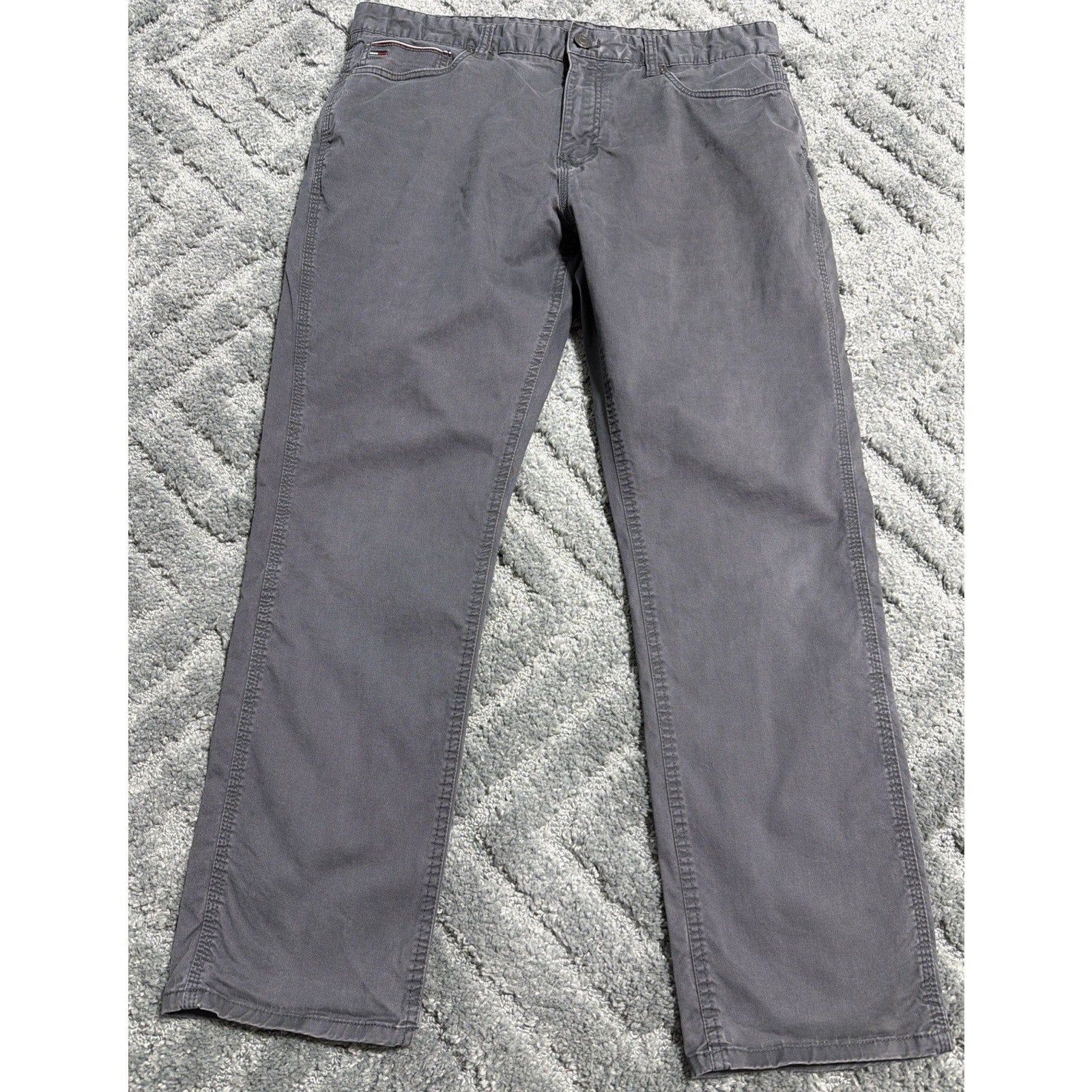 TOMMY HILFIGER Pants Mens 36x30 Gray Chino Custom Fit Slacks Business Casual