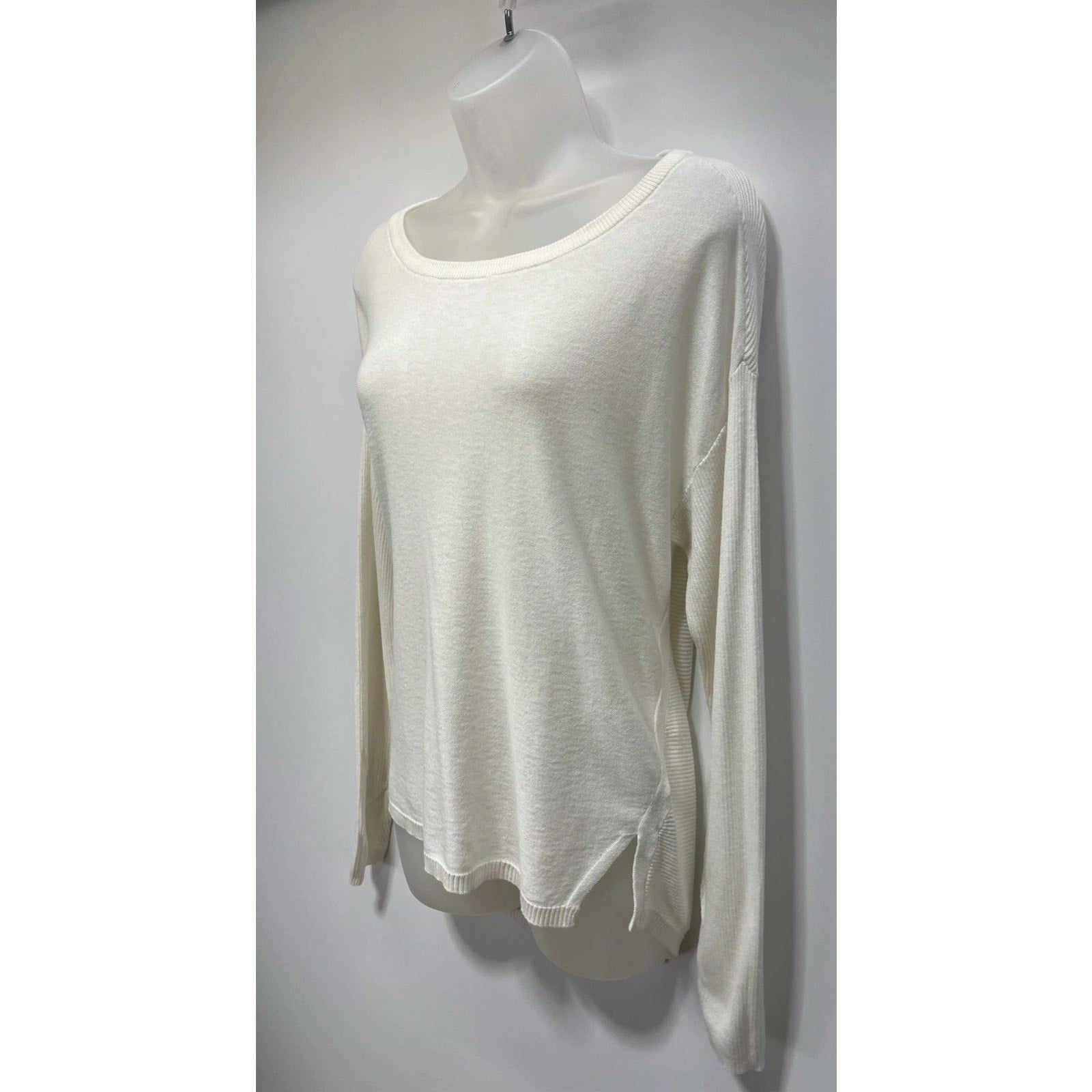 Calvin Klein Boatneck High-Low Knitted Lightweight Pullover Ivory Sweater M