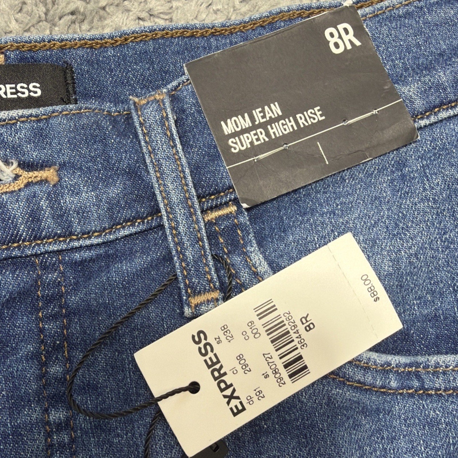 New Express Mom Jeans Super High Rise Women’s Sz 8R Distressed Denim Jeans Pants