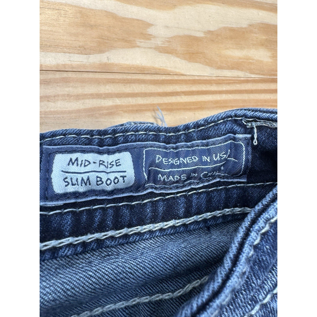 Miss Me Mid-Rise Slim Boot Jeans Size 30 MP7315SB Aztec Design Measures 29X33