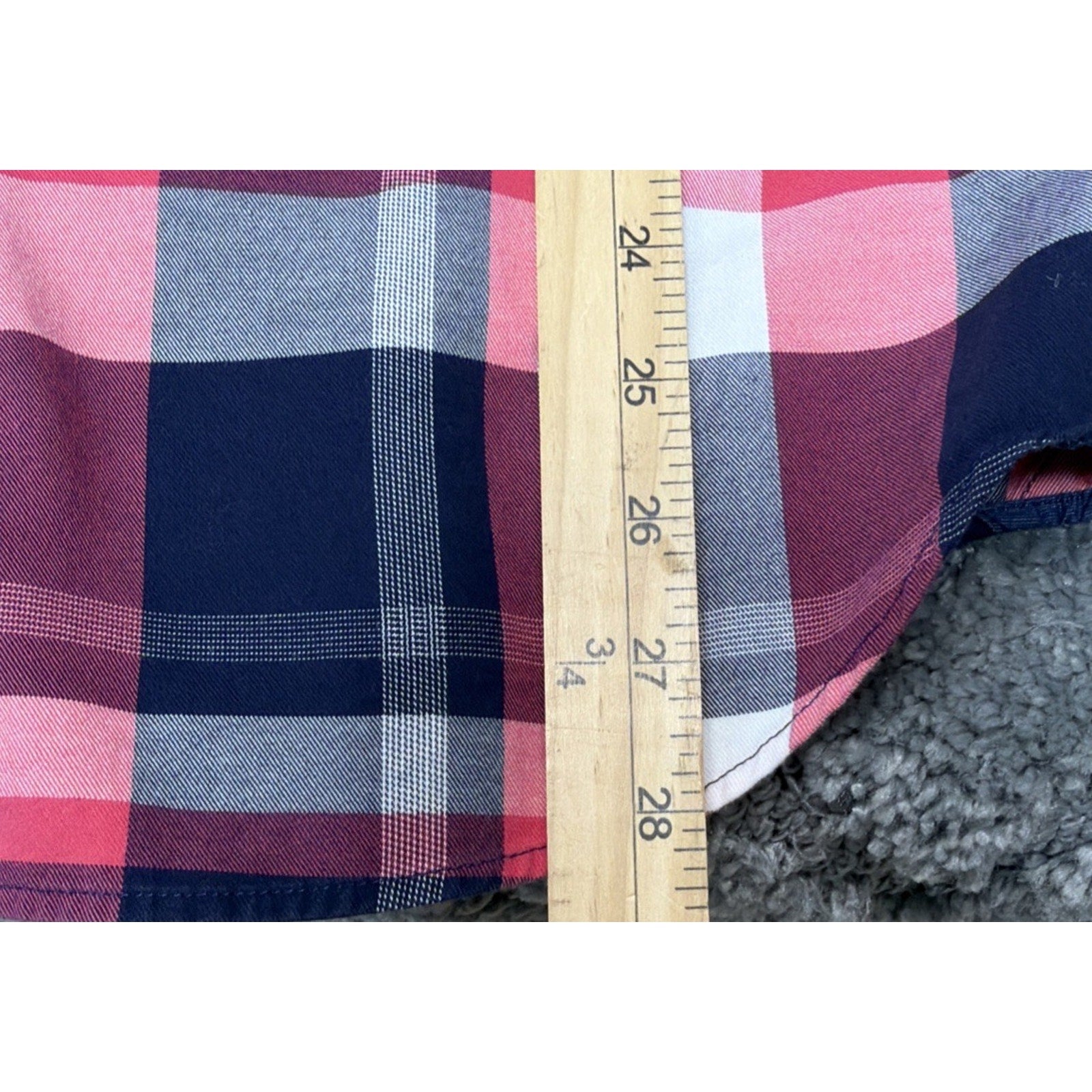 Express Soft Wash Shirt Men's M Pink Blue Plaid Collared Long Sleeve Button Down