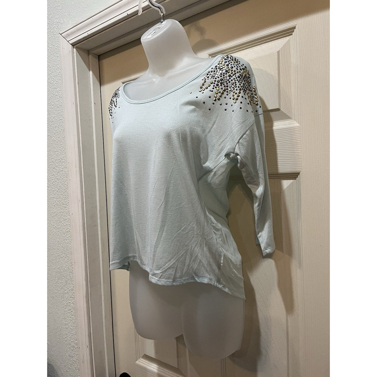 Eyelash Couture Light BlueFloral Sleeve Embellished 3/4 Sleeve Blouse Women's XS