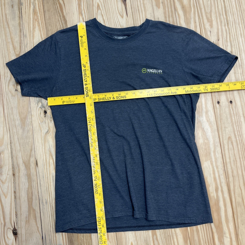 Magellan Outdoor Merry Fishmas Graphic T Shirt Gray Size Large