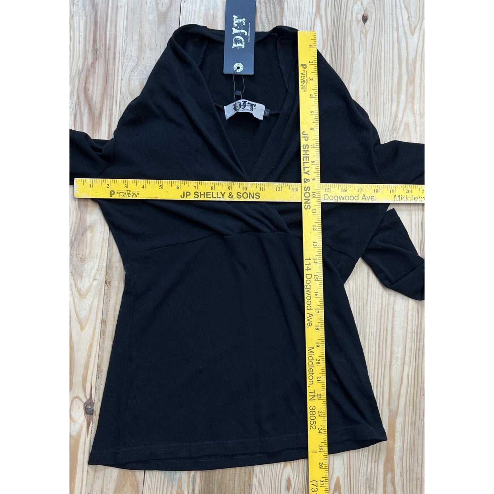 NWT DJT Twisted Bust Fitted Top Ribbed Knit Pullover Black Size Medium