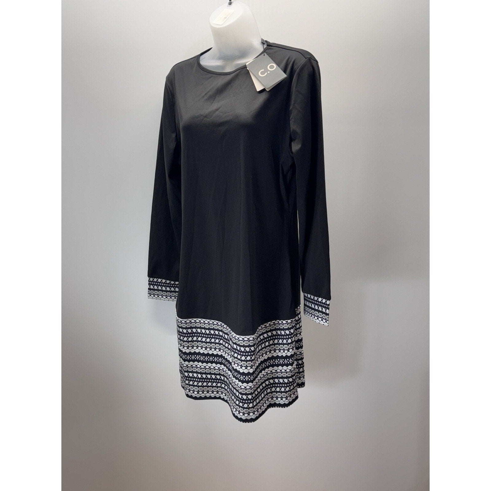 C.O.Z.Y Black Dress White Gray Geometric Design Women’s Size Large NWT