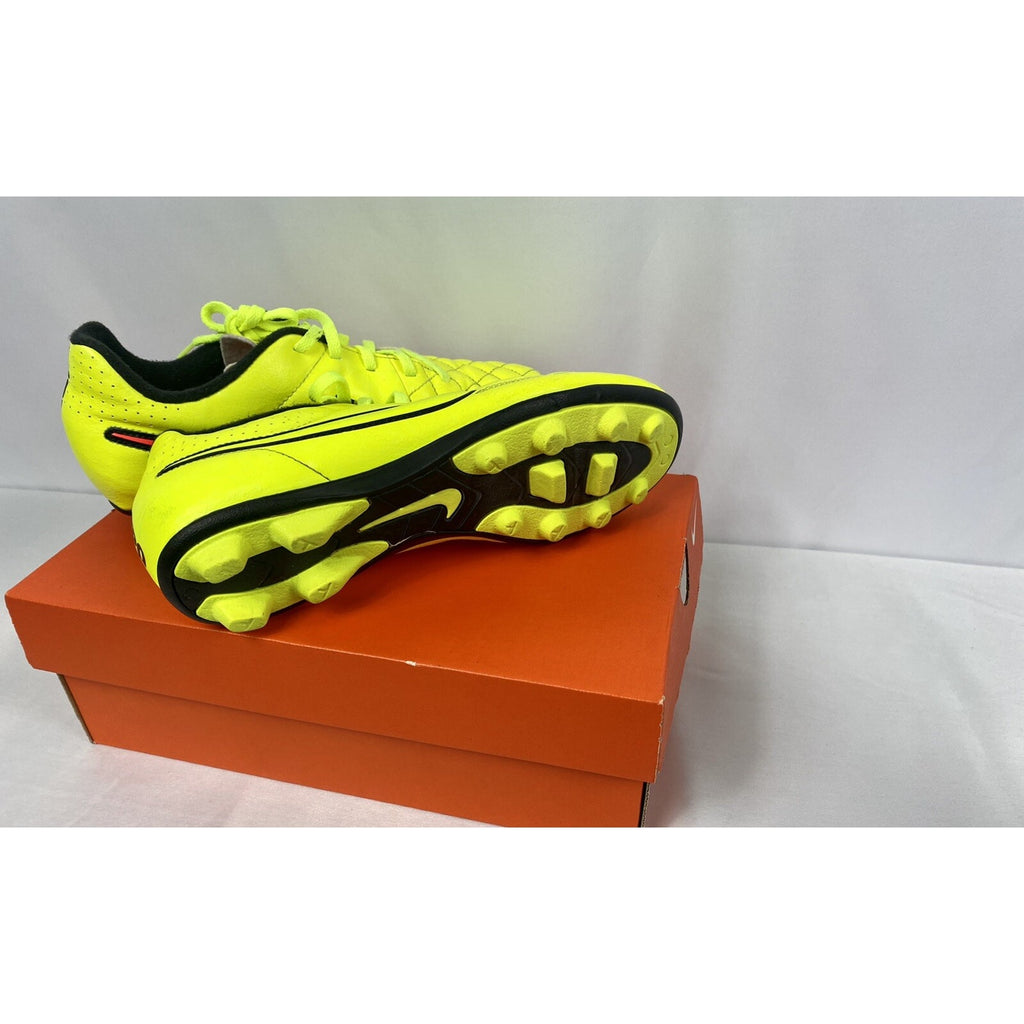 Nike JR TIEMPO RIO II FG - R 5 1/2 Yellow/Black Soccer Cleats