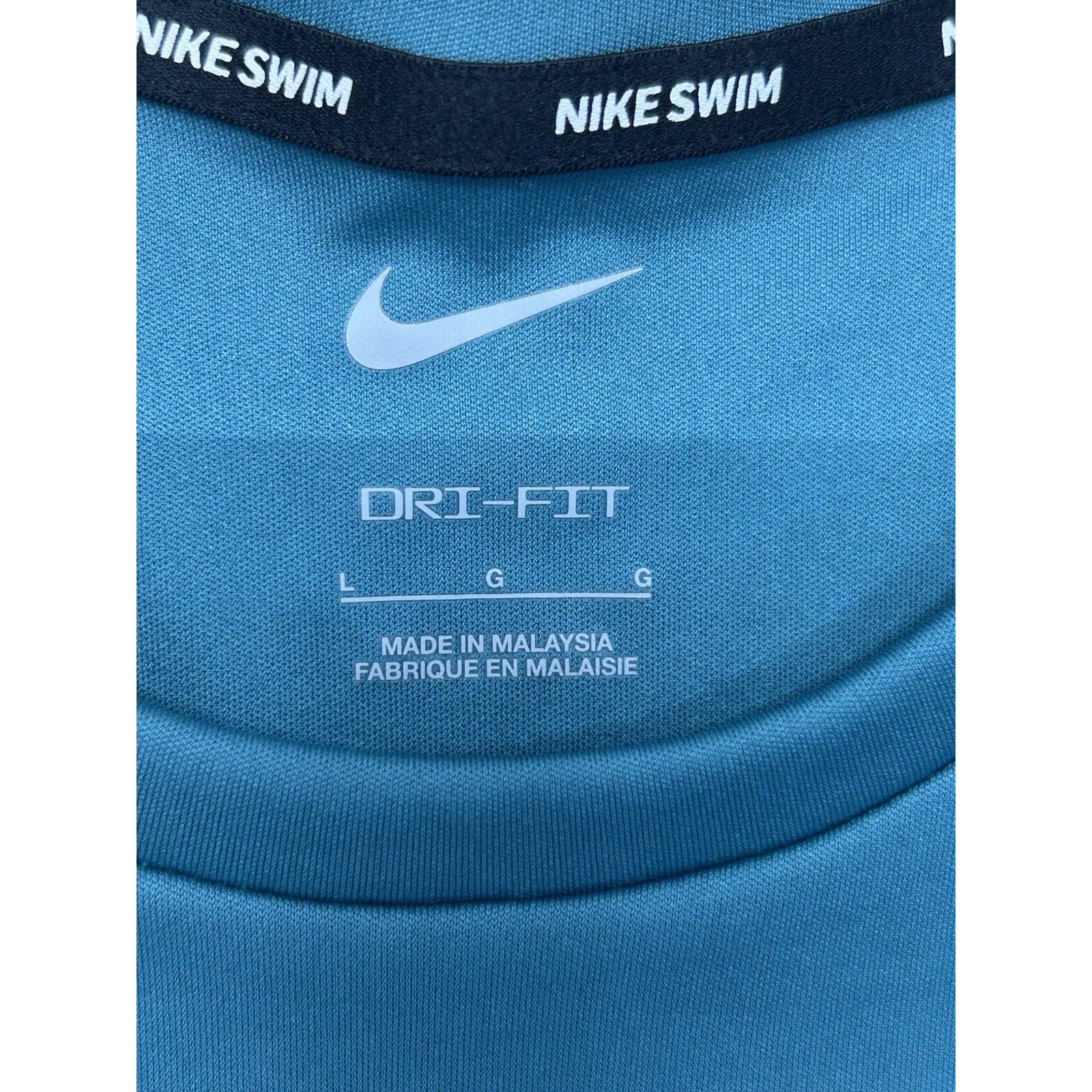 Nike Swim Shirt Womens Large Dri fit Green Short Sleeve Swoosh Training.