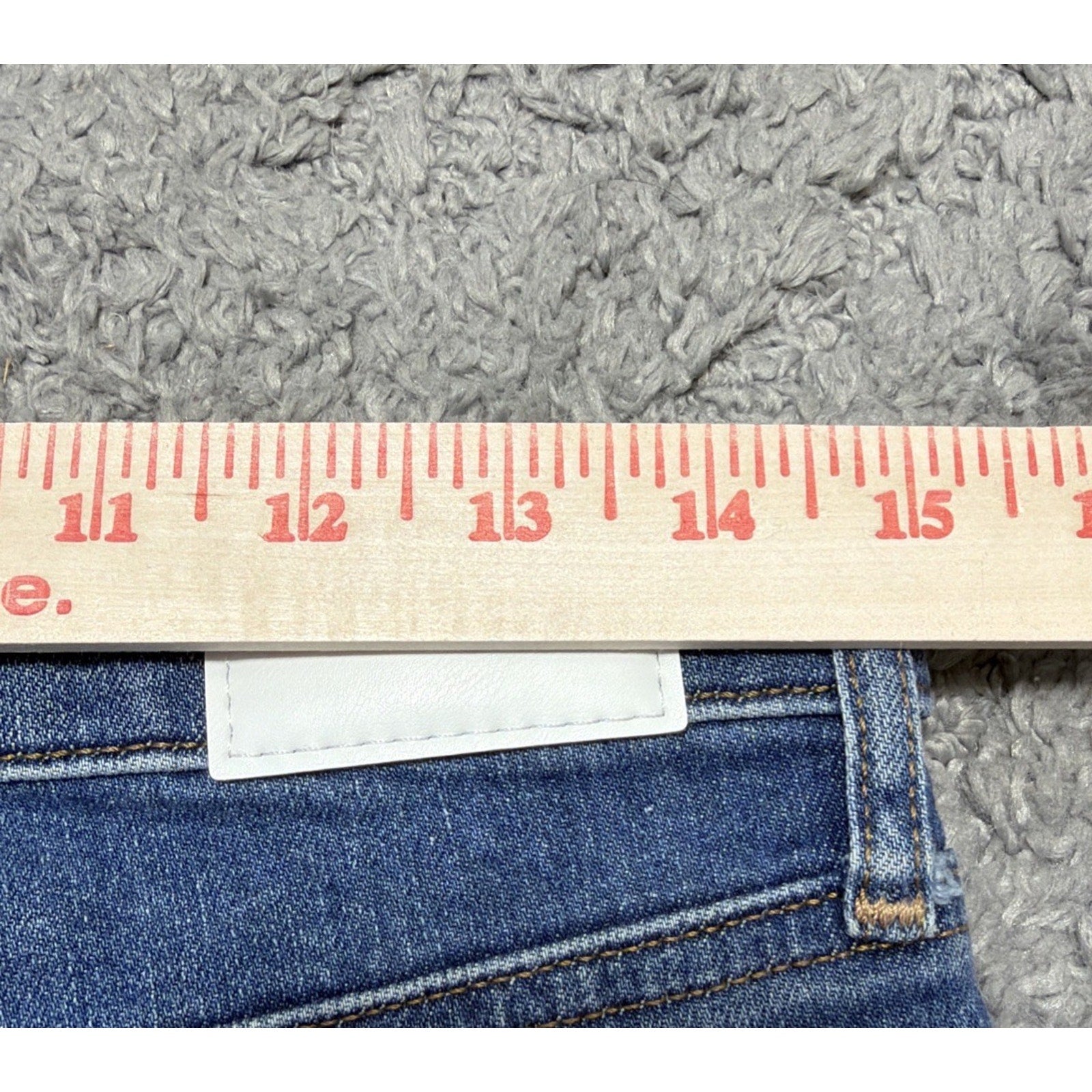 New Express Mom Jeans Super High Rise Women’s Sz 8R Distressed Denim Jeans Pants