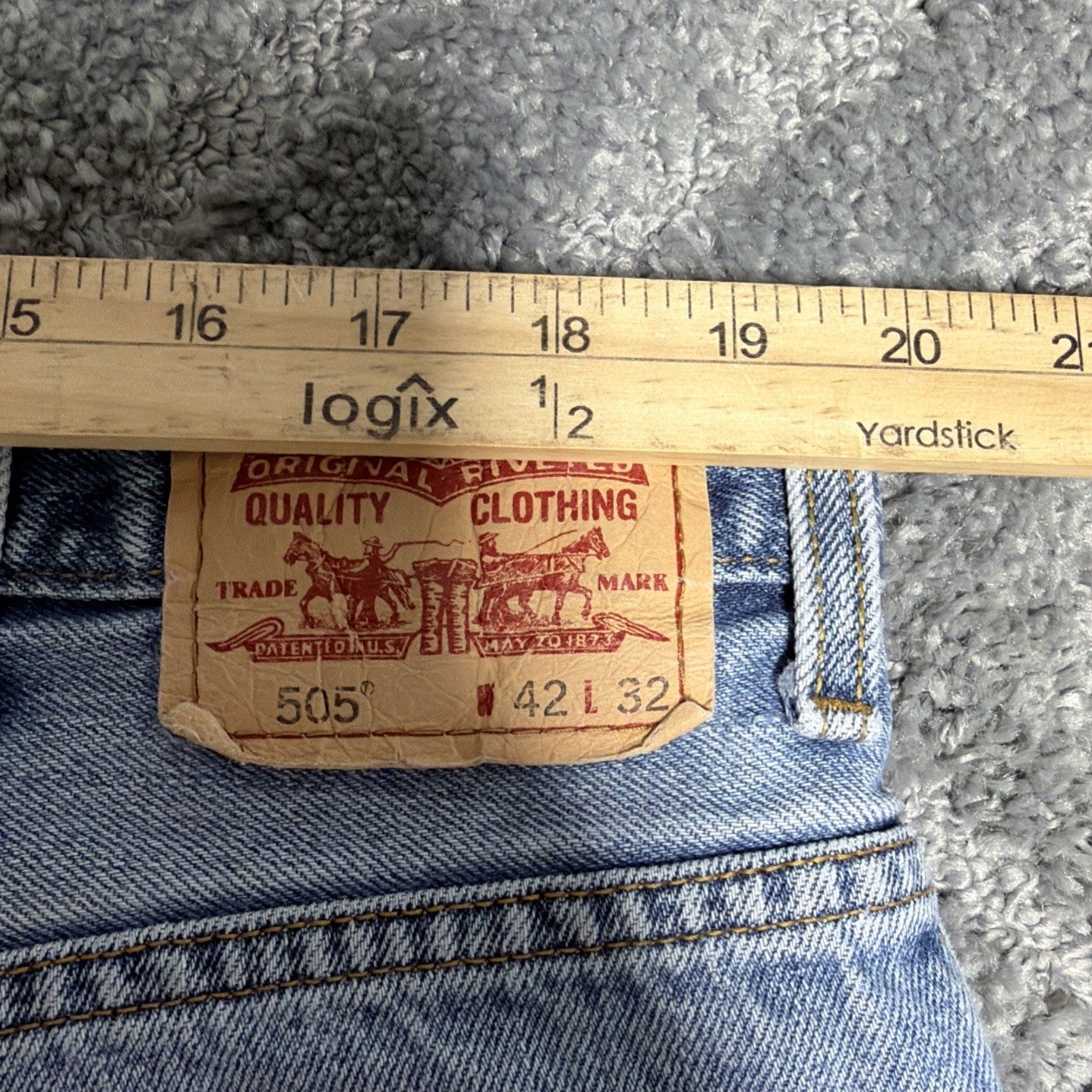 Vintage Levis 505 Men's Denim Jeans Size 42x32 Workwear Casual Measure 40x30