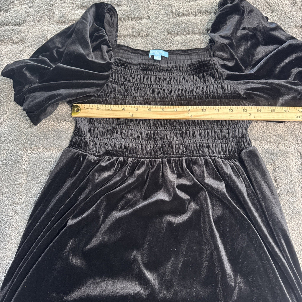 Draper James Dress Women’s M Black Velvet Smocked Skater Babydoll Holiday Party