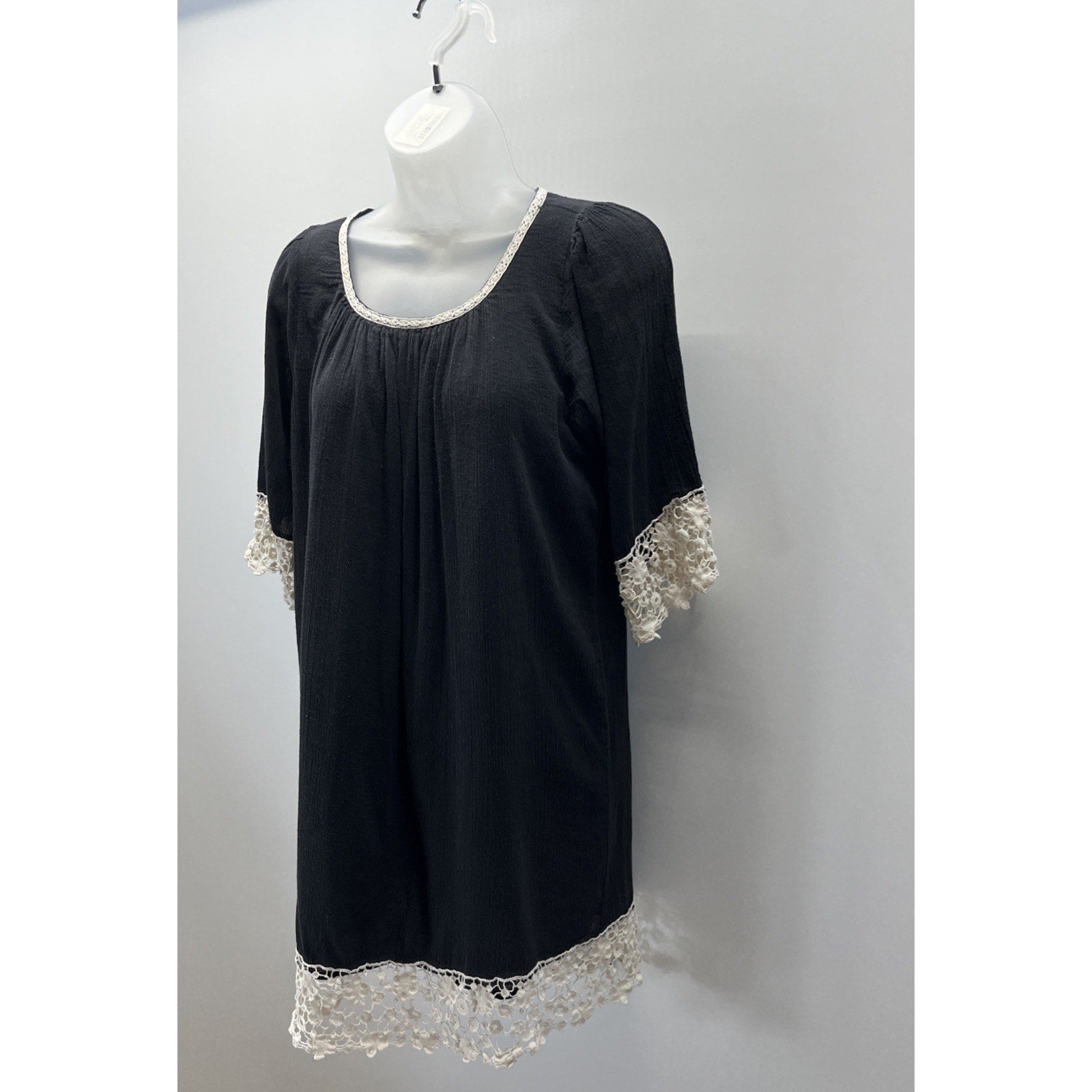 Umgee Womens Black Tunic Shift Dress Crochet Trim scoop Neck Half Sleeve Mini M