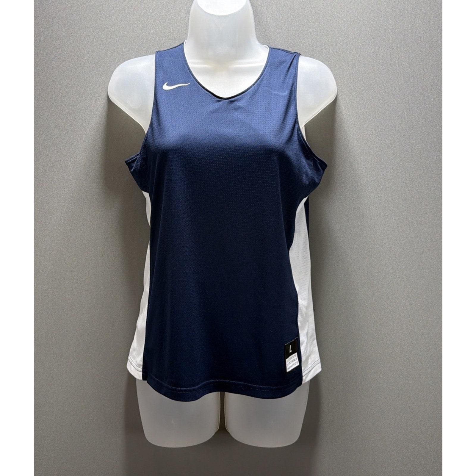 NIKE WOMENS Engineered BASKETBALL JERSEY TOP SIZE L NAVY/WHITE