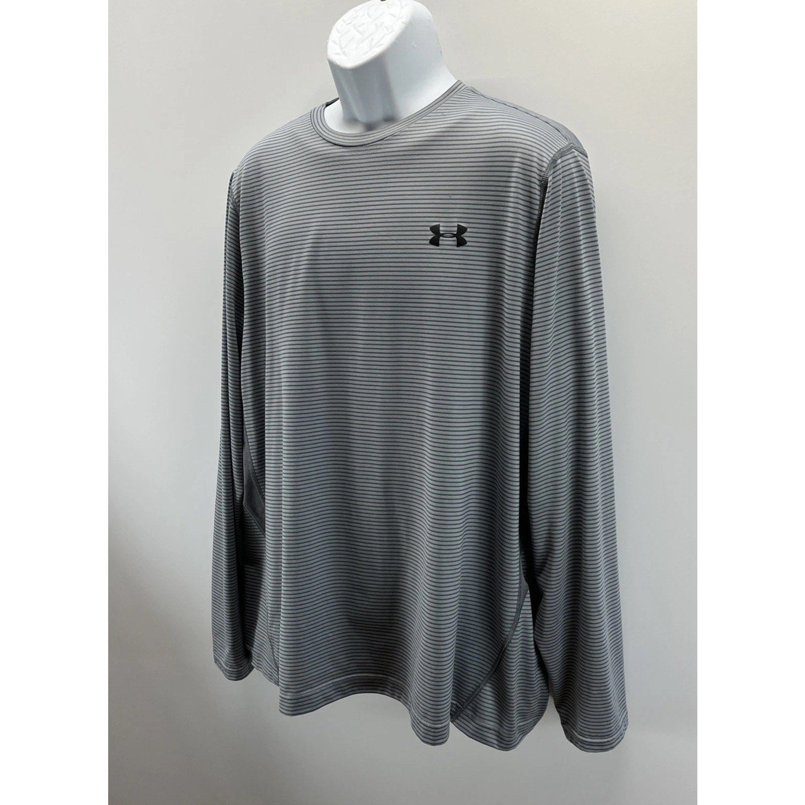 Men's Under Armour Loose Heatgear Gray Stripe Song Sleeve Top XL Activewear