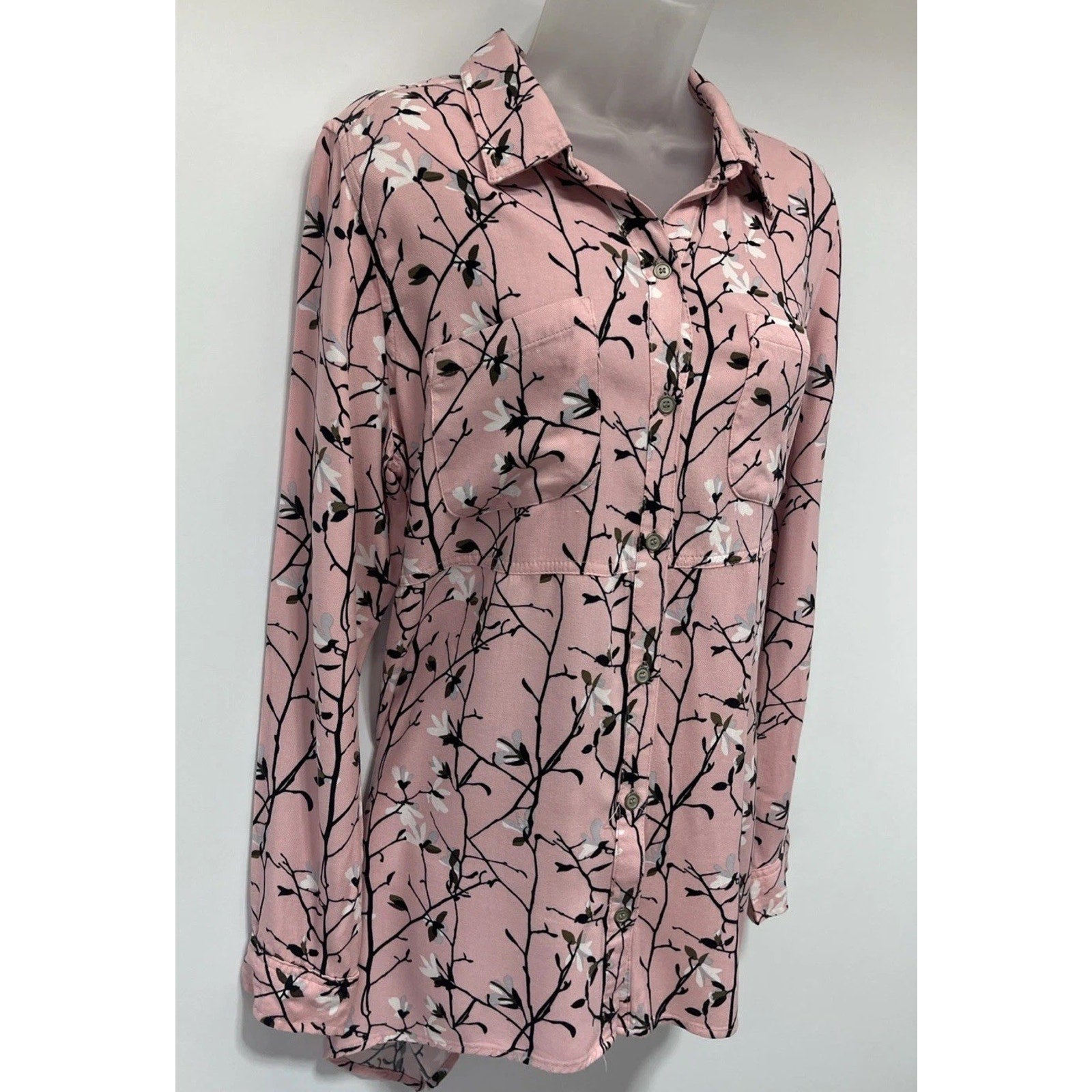Westbound Floral Blossom Print Casual Button down Shirt Size M