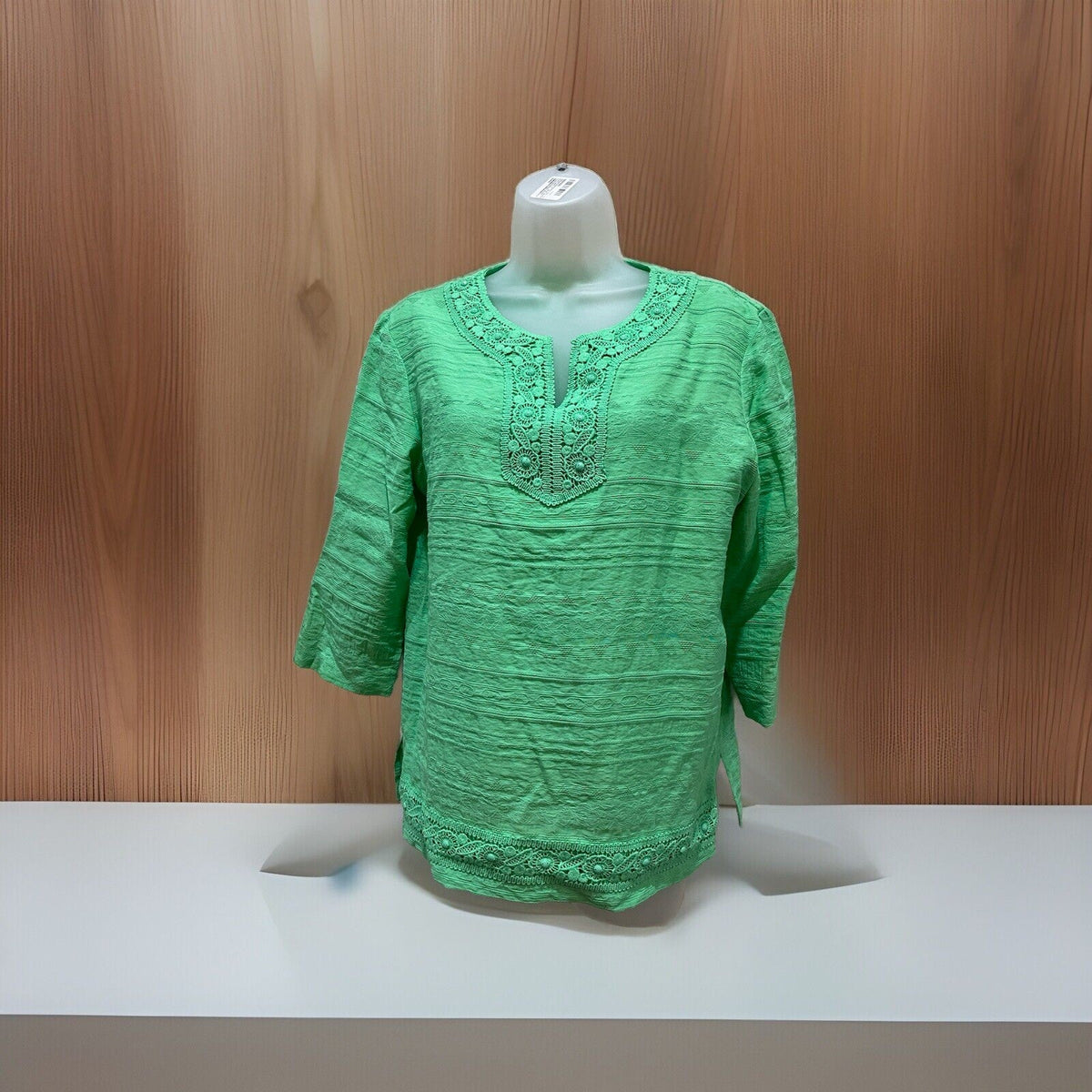 Alfred Dunner 3/4 Sleeve Embroidered Green Top with Neck Beading Women's Size PS