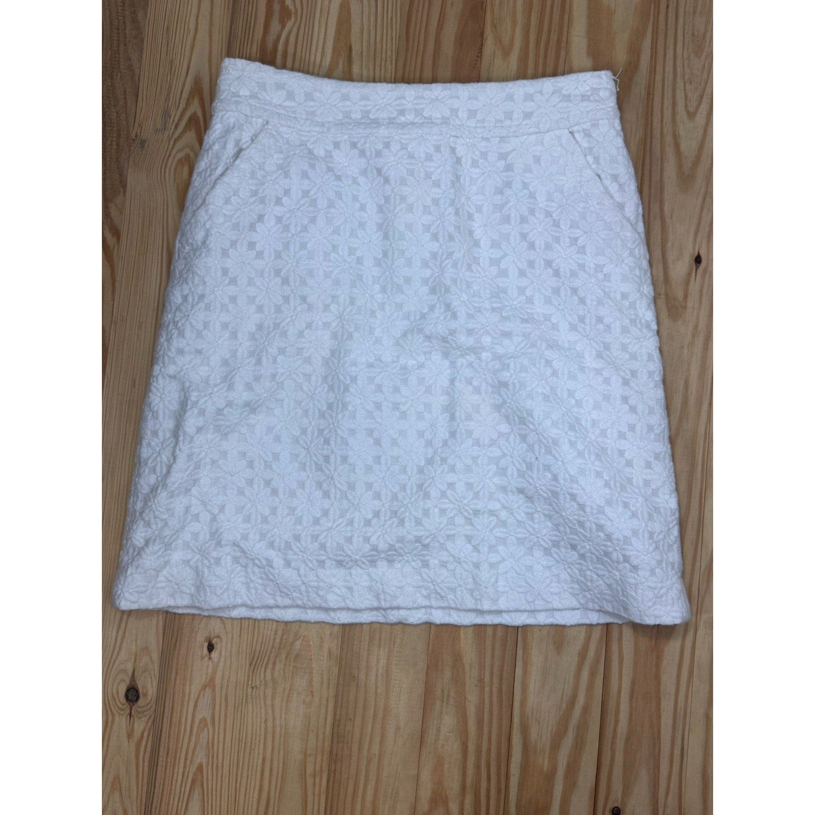 Banana Republic Eyelet Embroidered Skirt Women’s 6 White Cotton Lined Zip