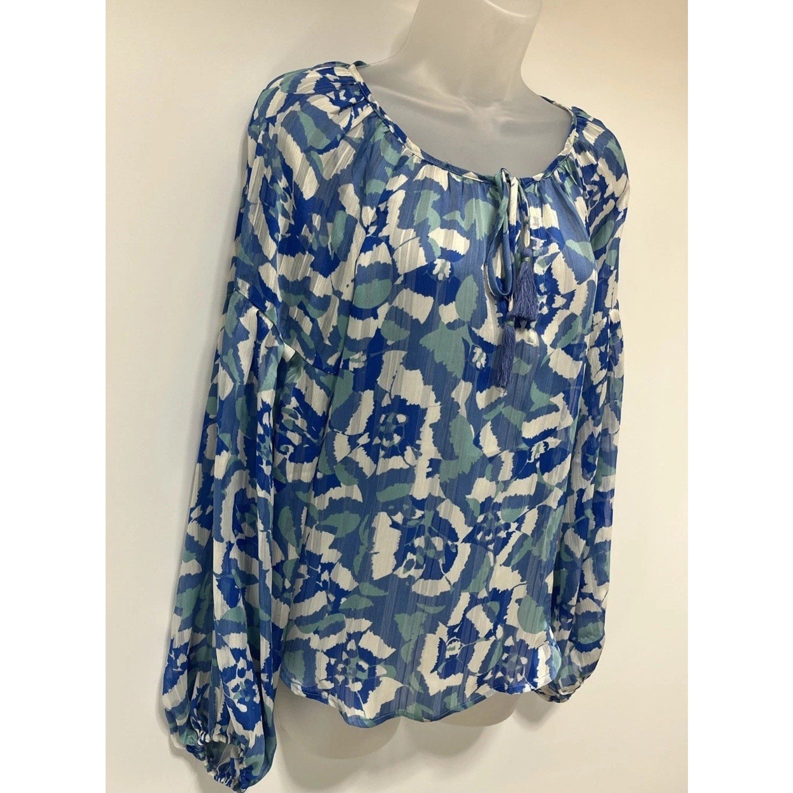 Lovestitch Women's Floral Print V-Neck Long Sleeve Bohemian Top Small