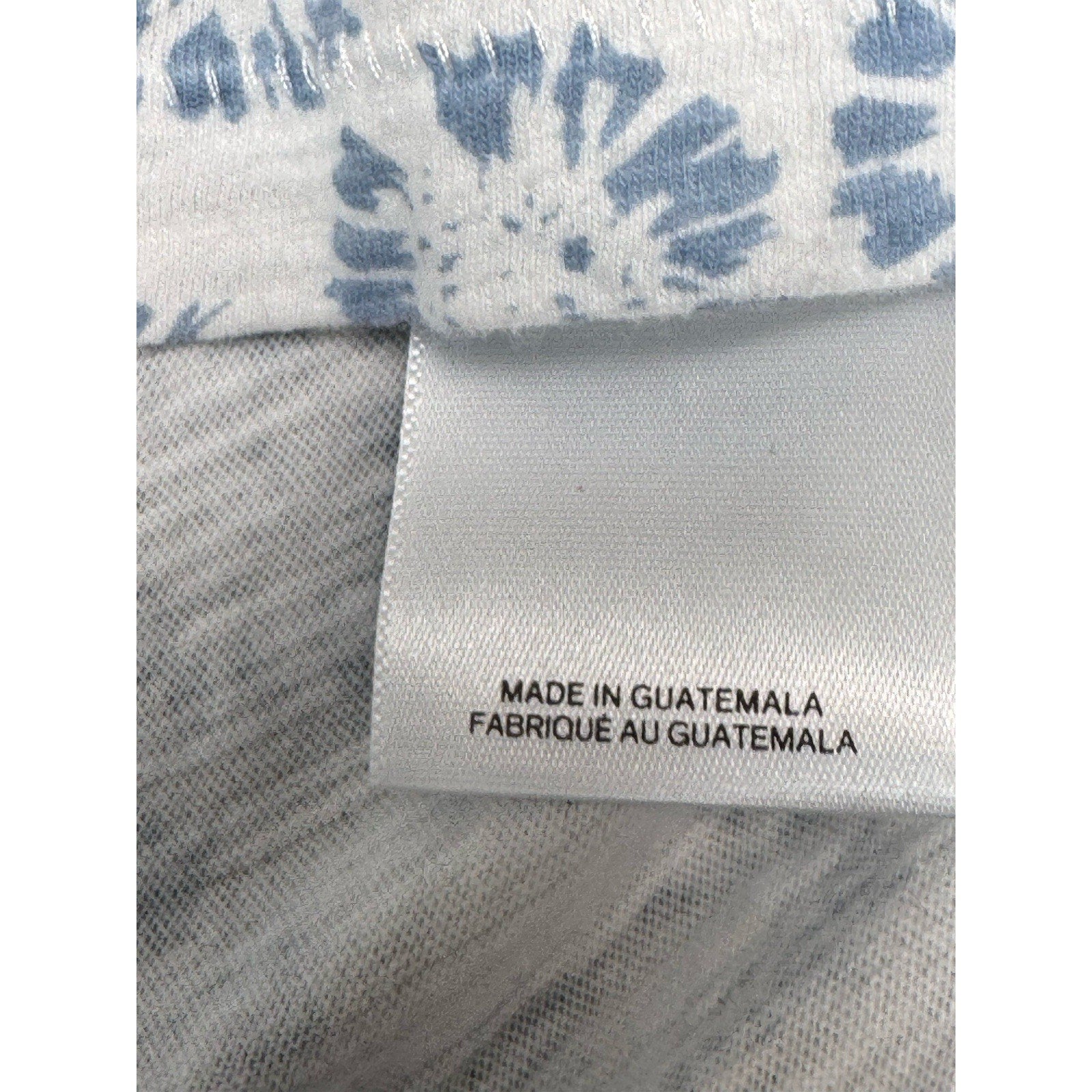 Express Shirt Adult Mens Large White Blue Flowers Casual NYC Casual Shirt EUC