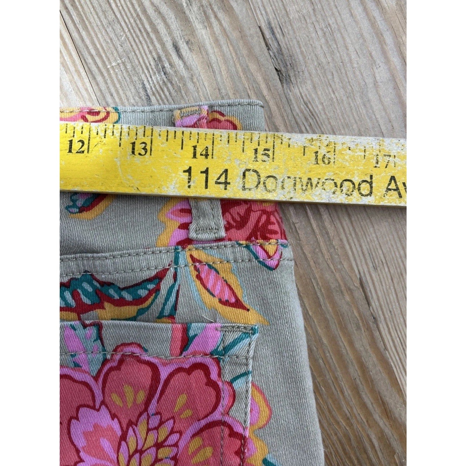 Jones New York Soho Ankle Jeans Size 6 Floral Secret Slimming Features Slim Leg