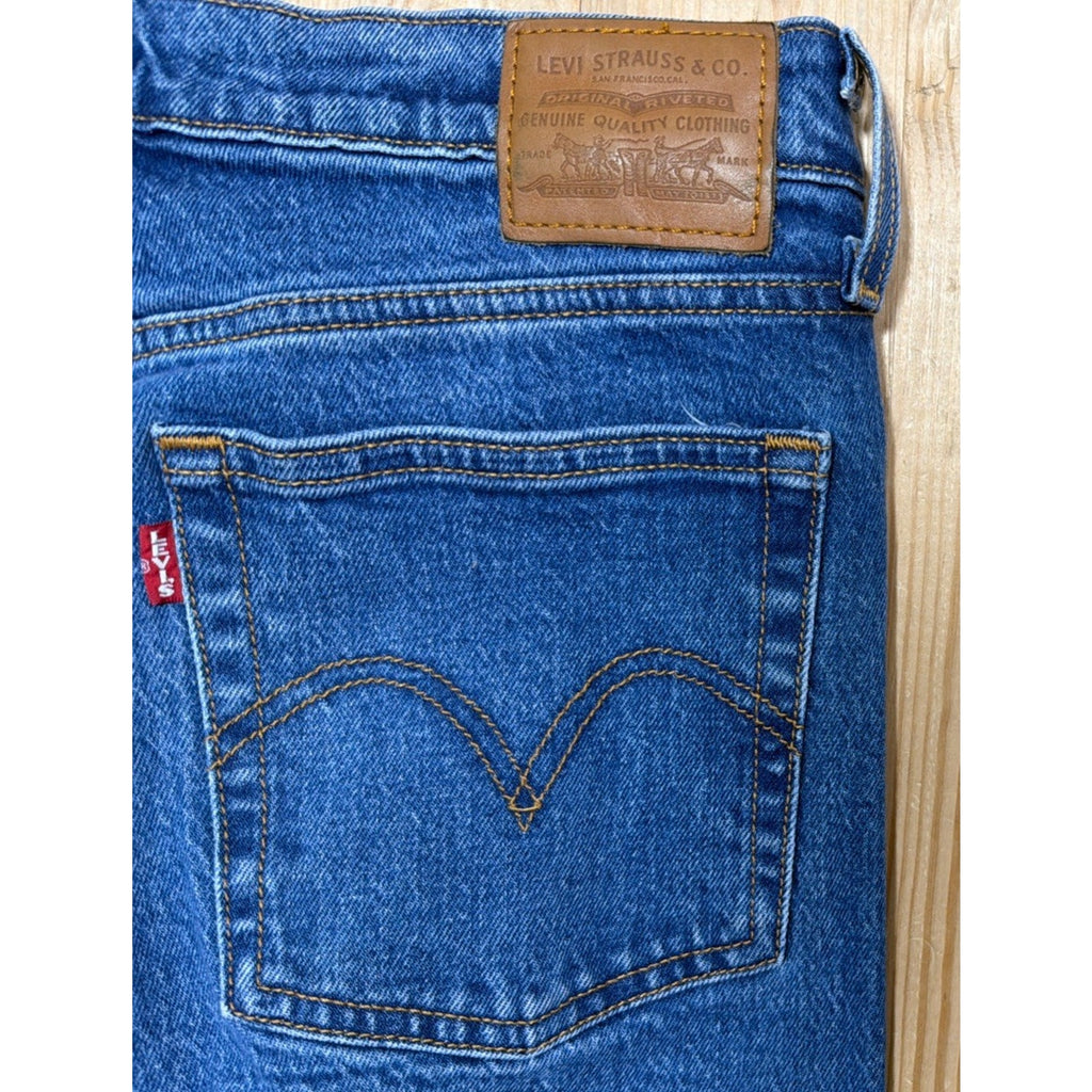 Levi’s Women’s Wedgie Premium Big E Medium Blue Button Fly Jeans Size 27