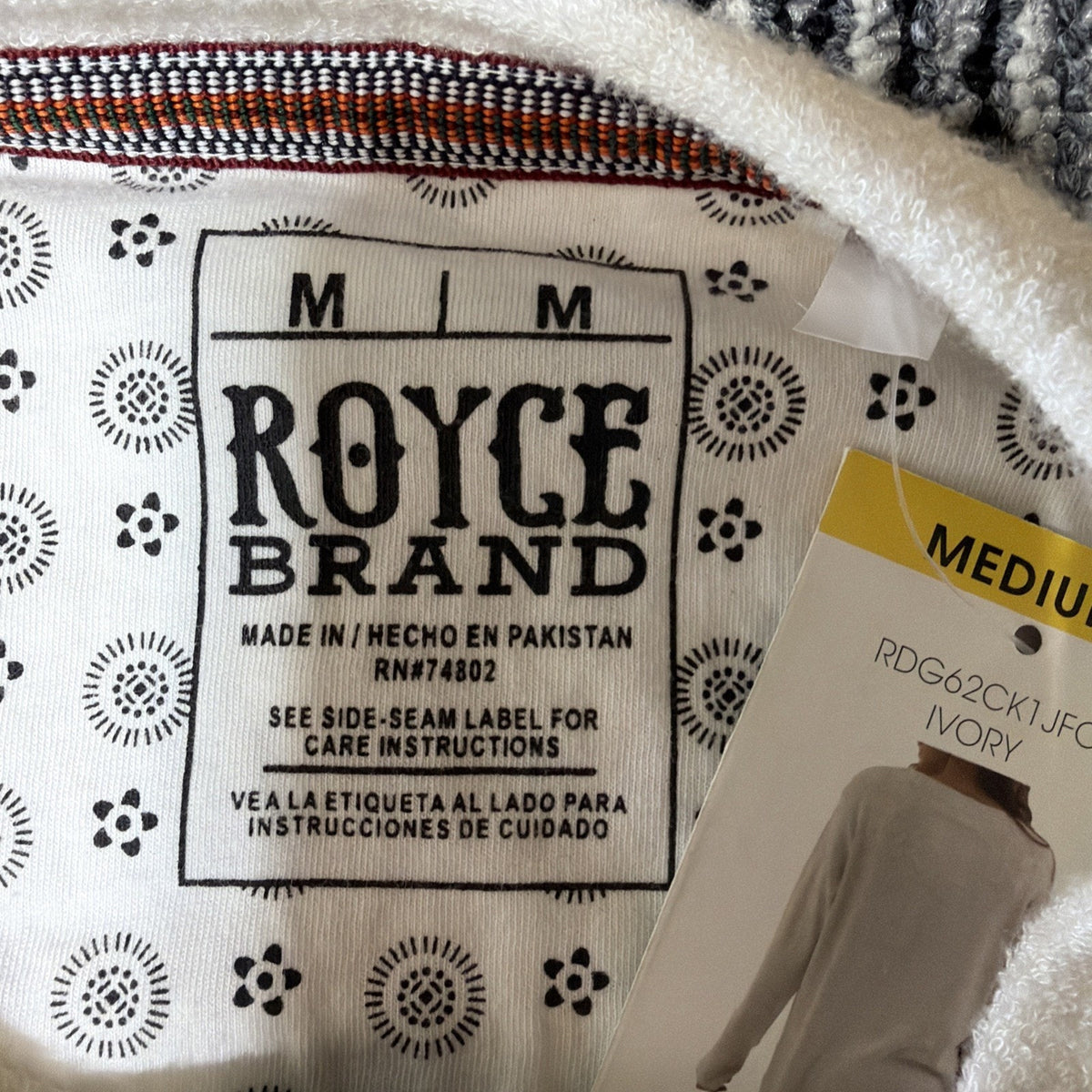 Royce Brand Women's M Holiday Ivory Joyful Drop Tail Super Soft Sweatshirt NWT