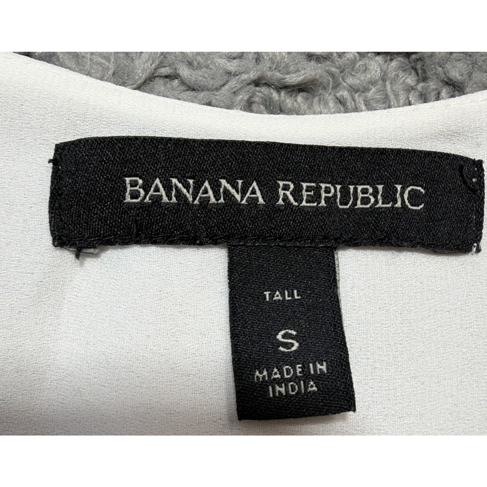 Banana Republic White Sleeveless Blouse Tall S Draped V-Neck Flowy Minimalist