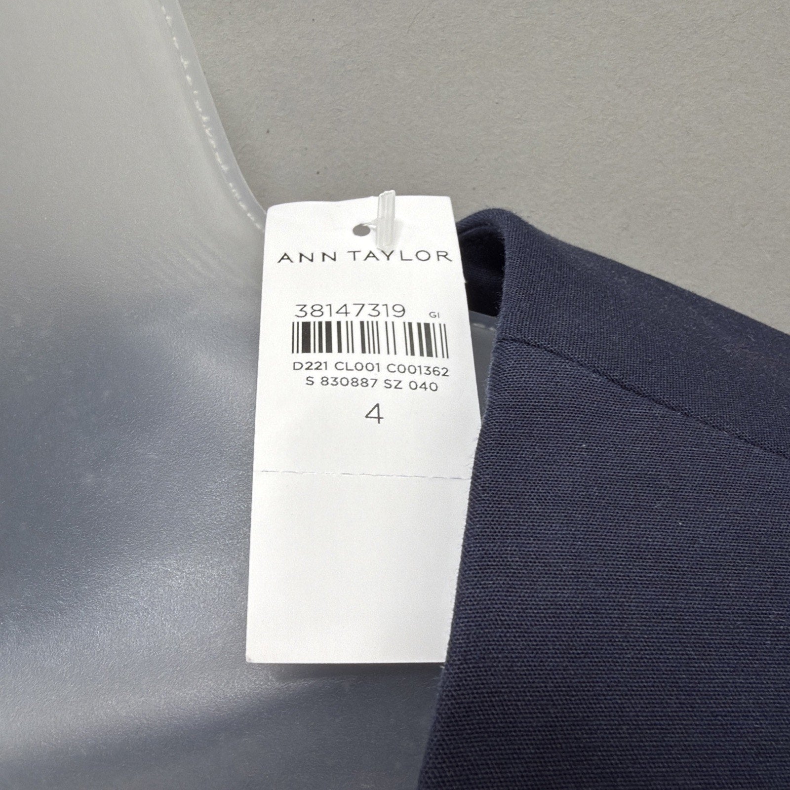 New Ann Taylor Loft Womens 4 Crop Vest Lined V Neck Pockets Stretch Navy Blue