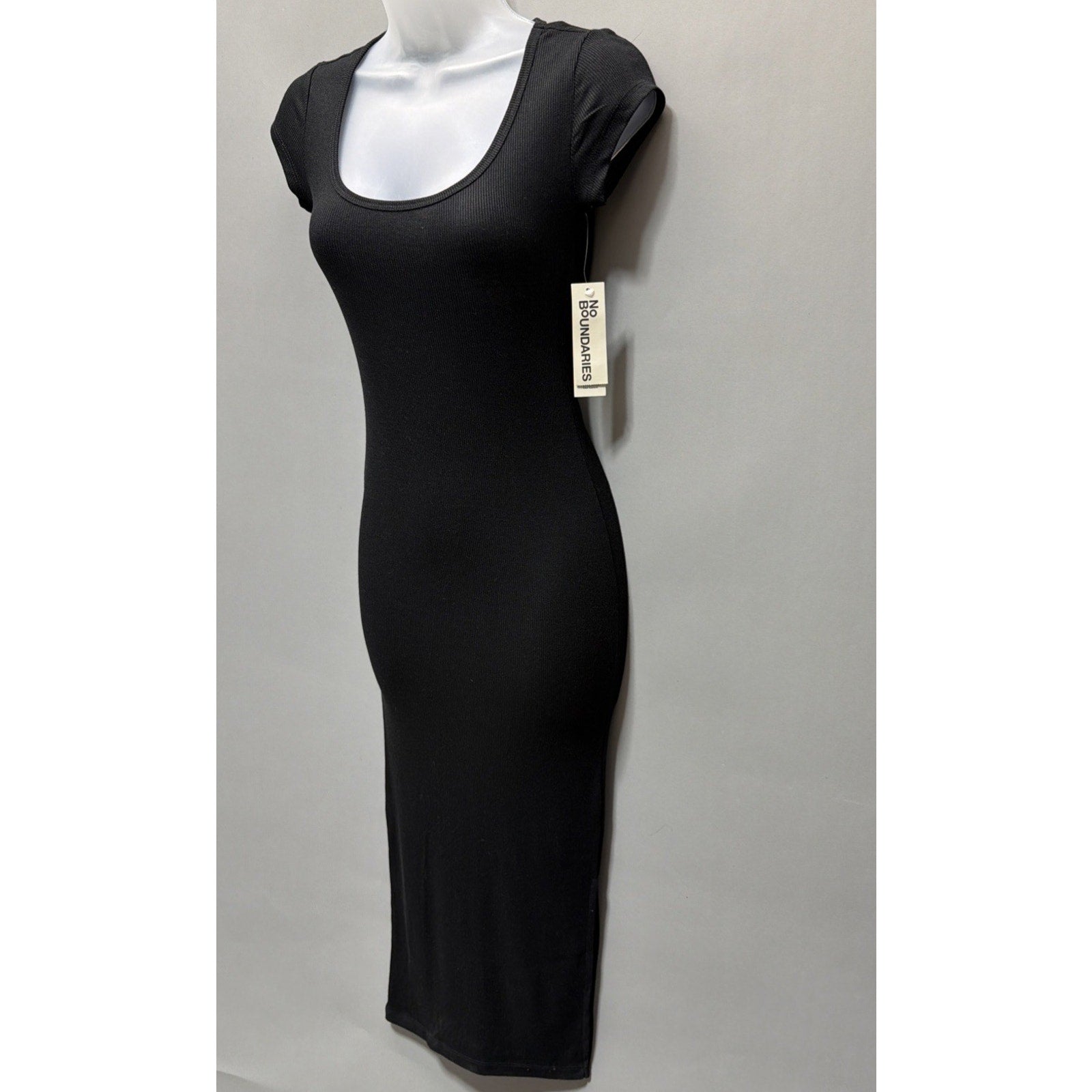 No Boundaries Scoop Midi Dress Shortsleeved NWT Black Womens XXS