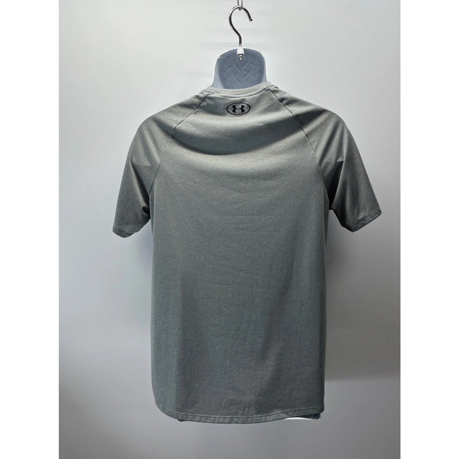 Under Armour Tech Tee Heat Gear Gray Loose Fit Lightweight Shirt Men’s Small