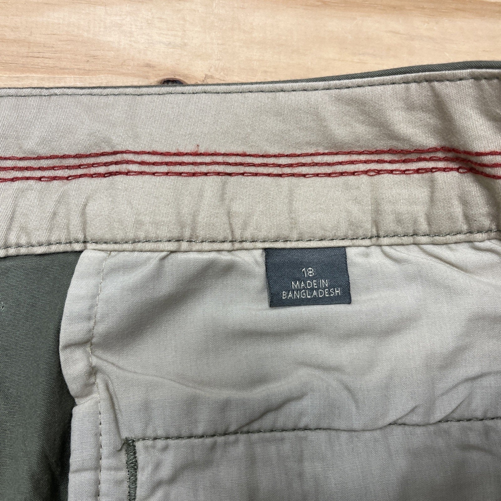 NWT Natural Reflections Women's Dusty Olive Cotton/Spandex Chino Shorts size 18