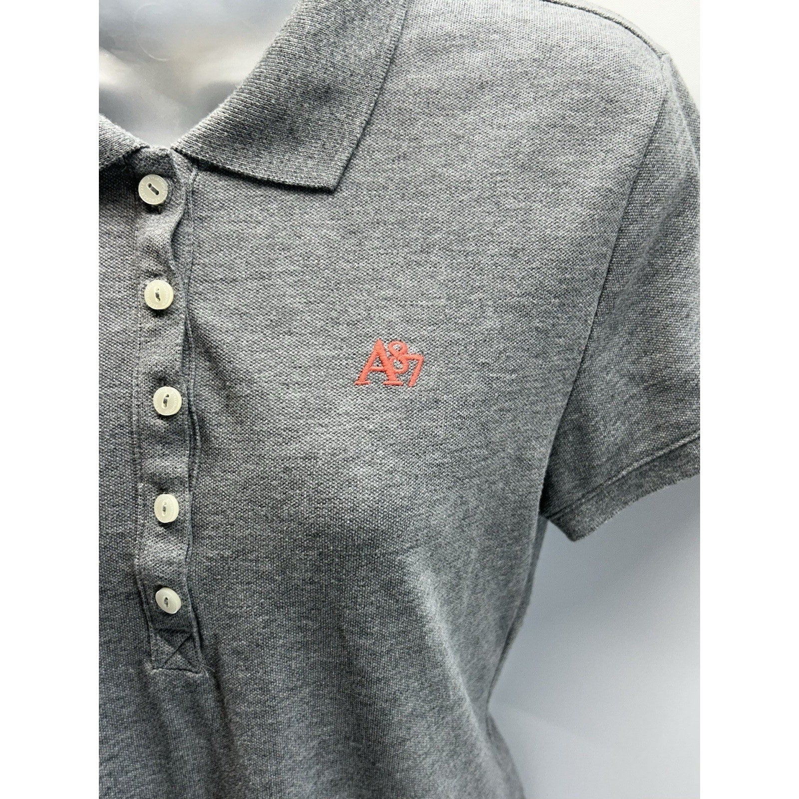 Aeropostale Tank Top Gray Junior Sz Large With Pink Embroidery.