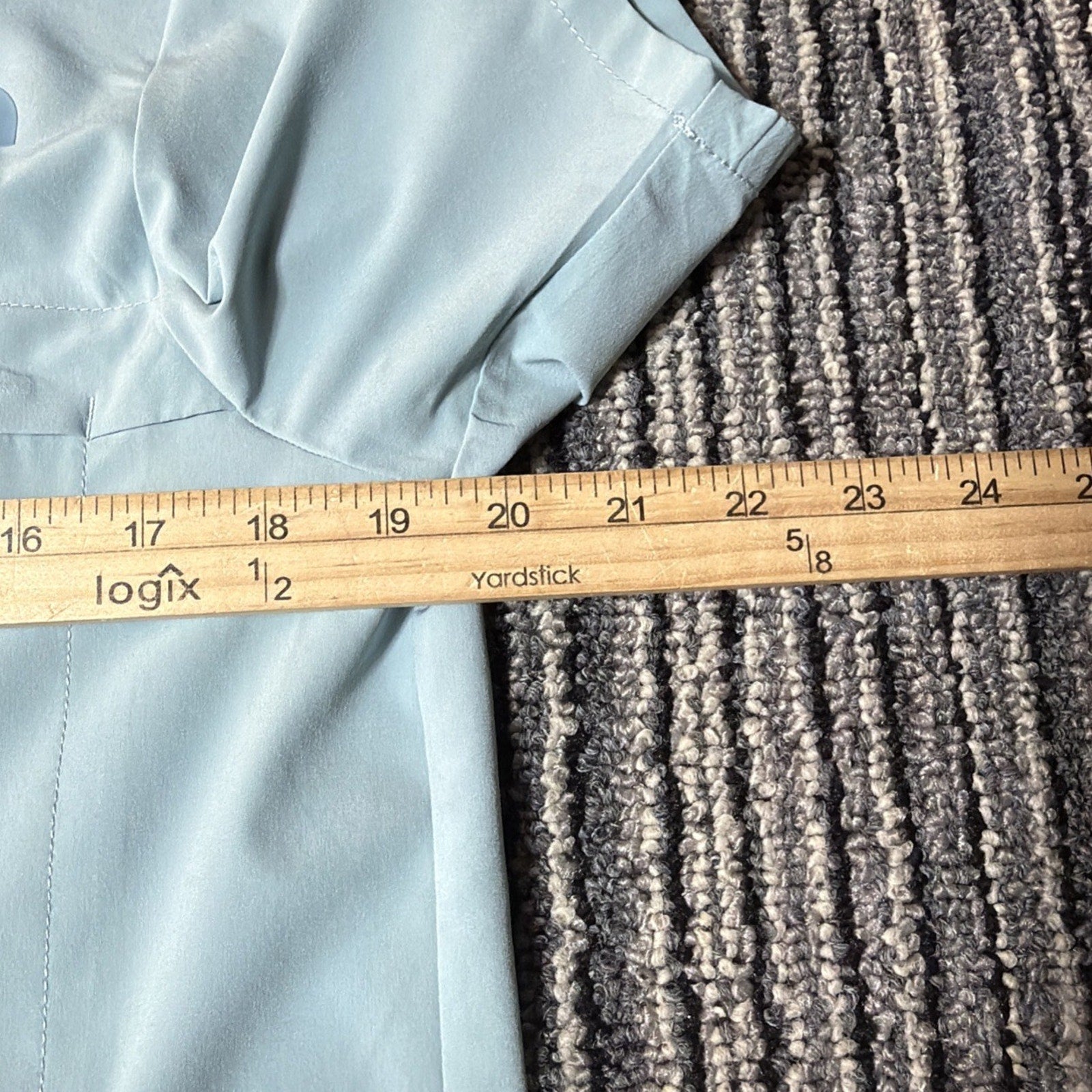The North Face First Trail Short Sleeve UPf Shirt Blue Stretch Men’s Small