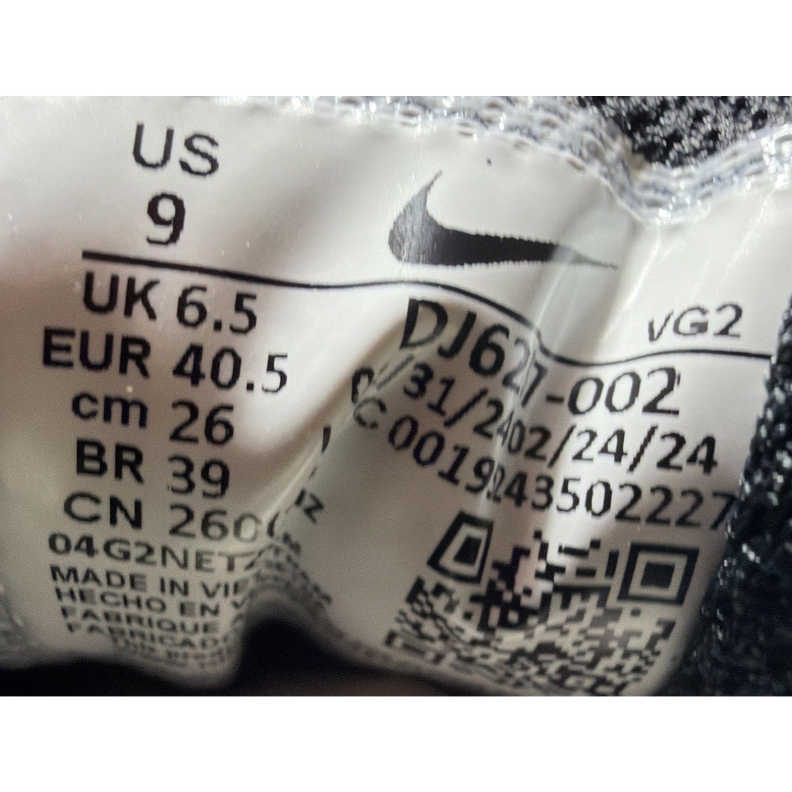Nike Tanjun DJ6257-002 Womens 9 Running Shoes Black Athletic Sneaker
