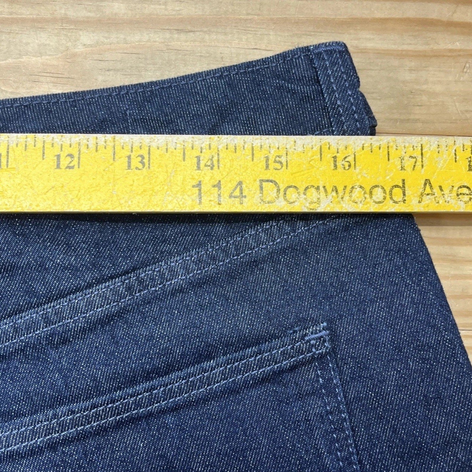 NEW Universal Thread Women's Vintage Midi Shorts Fray Hem Size 10/30