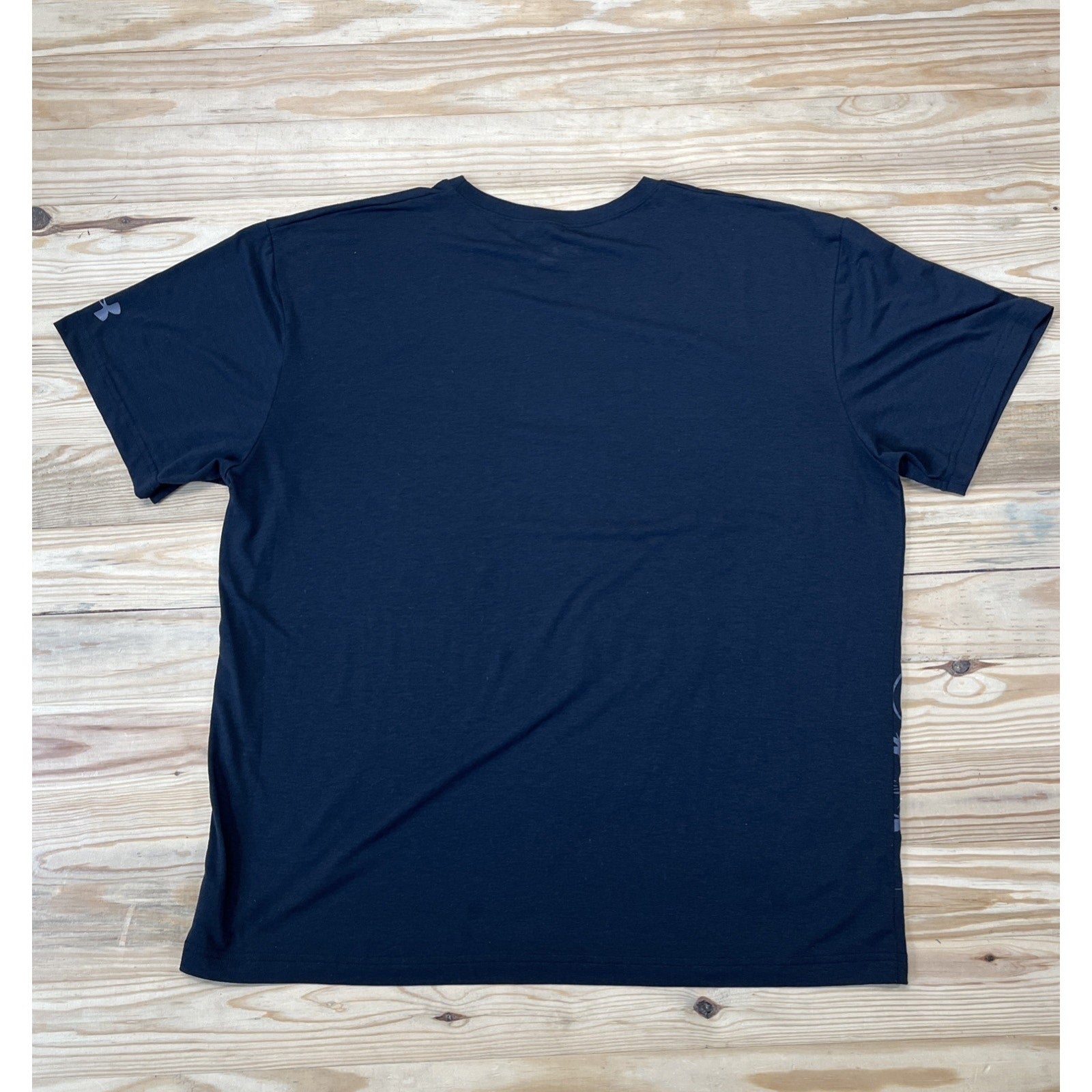 Under Armour Heat Gear Hunting Deer Graphic Crew Neck TShirt Black XL