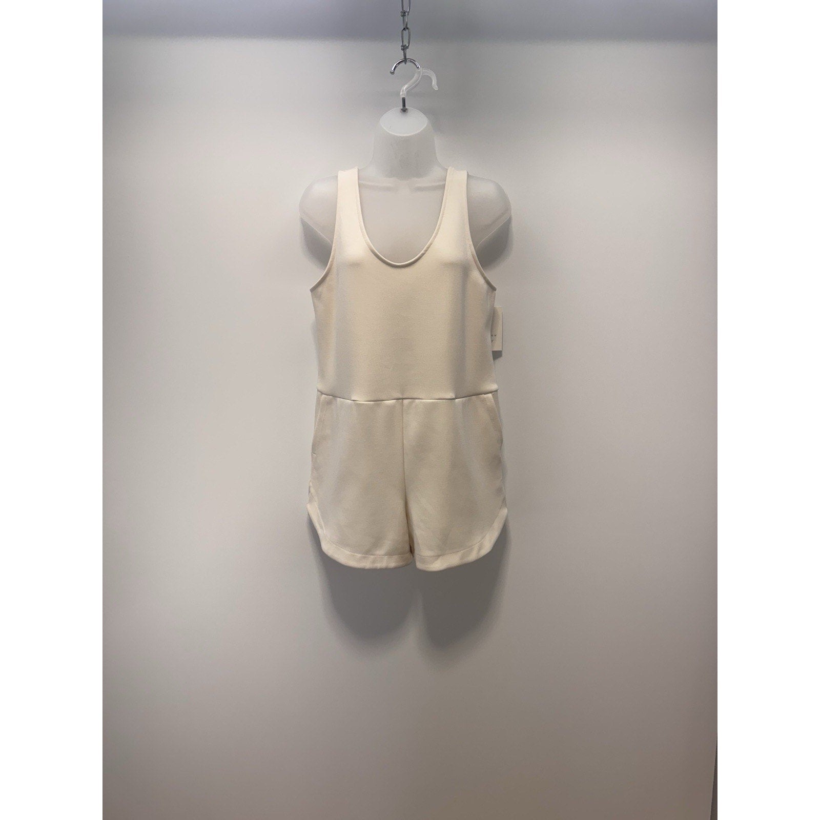 A New Day Satin Feel Sleeveless Jumpsuit Pockets Ivory Women’s Size Small NWT