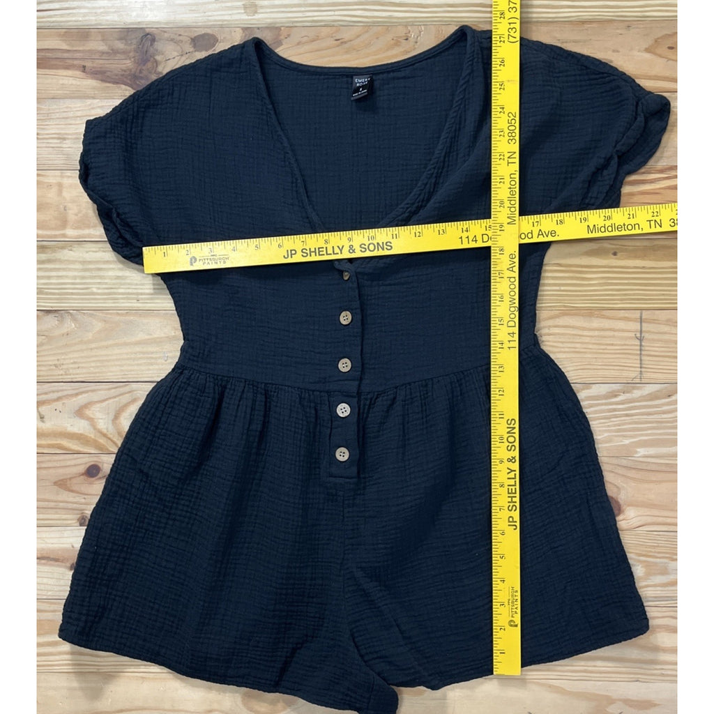 Women’s Emery Rose Black Button Flow Romper Small