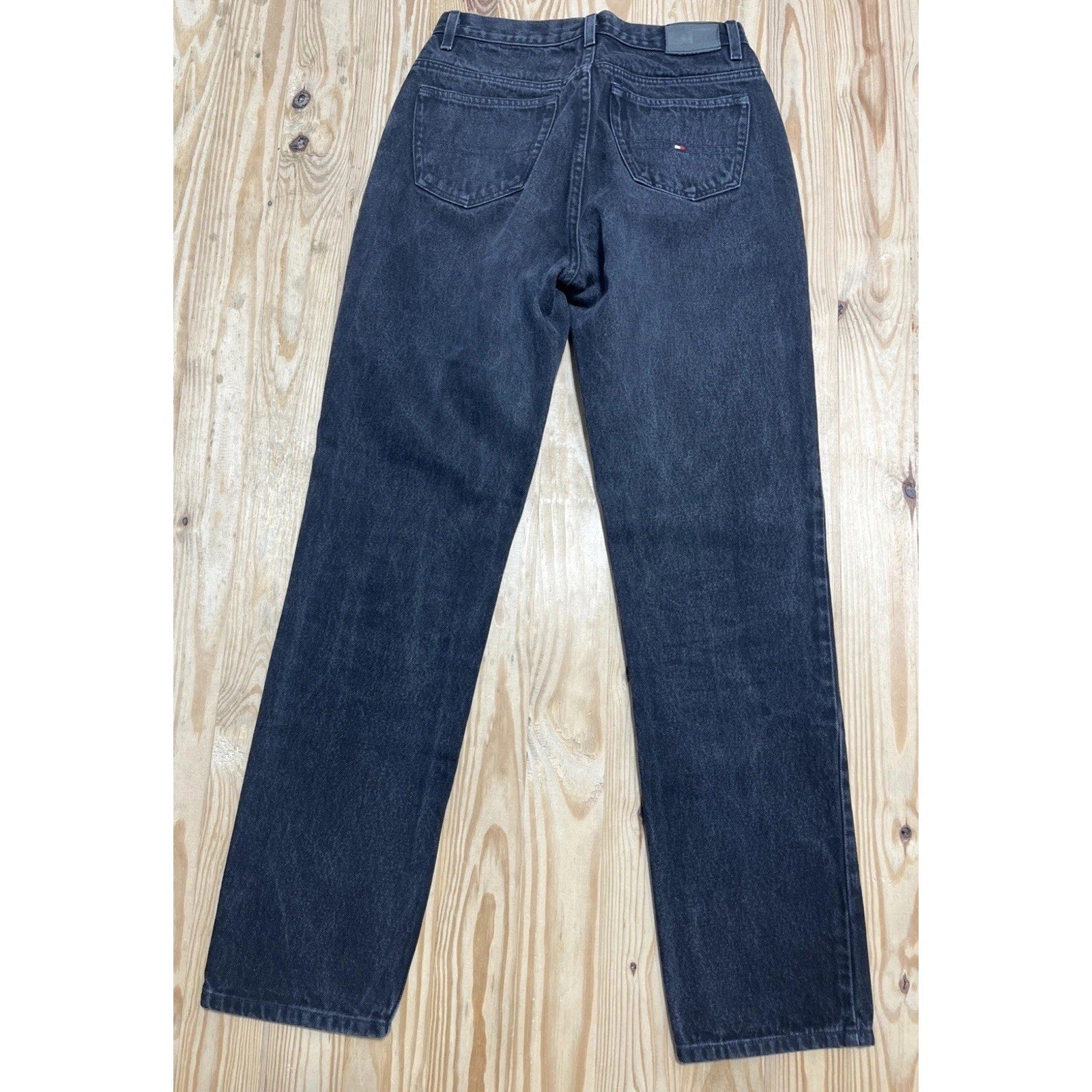 Tommy Hilfiger Women's Sz 10 Black Relaxed Tapered Denim High Waist Jeans 28x32