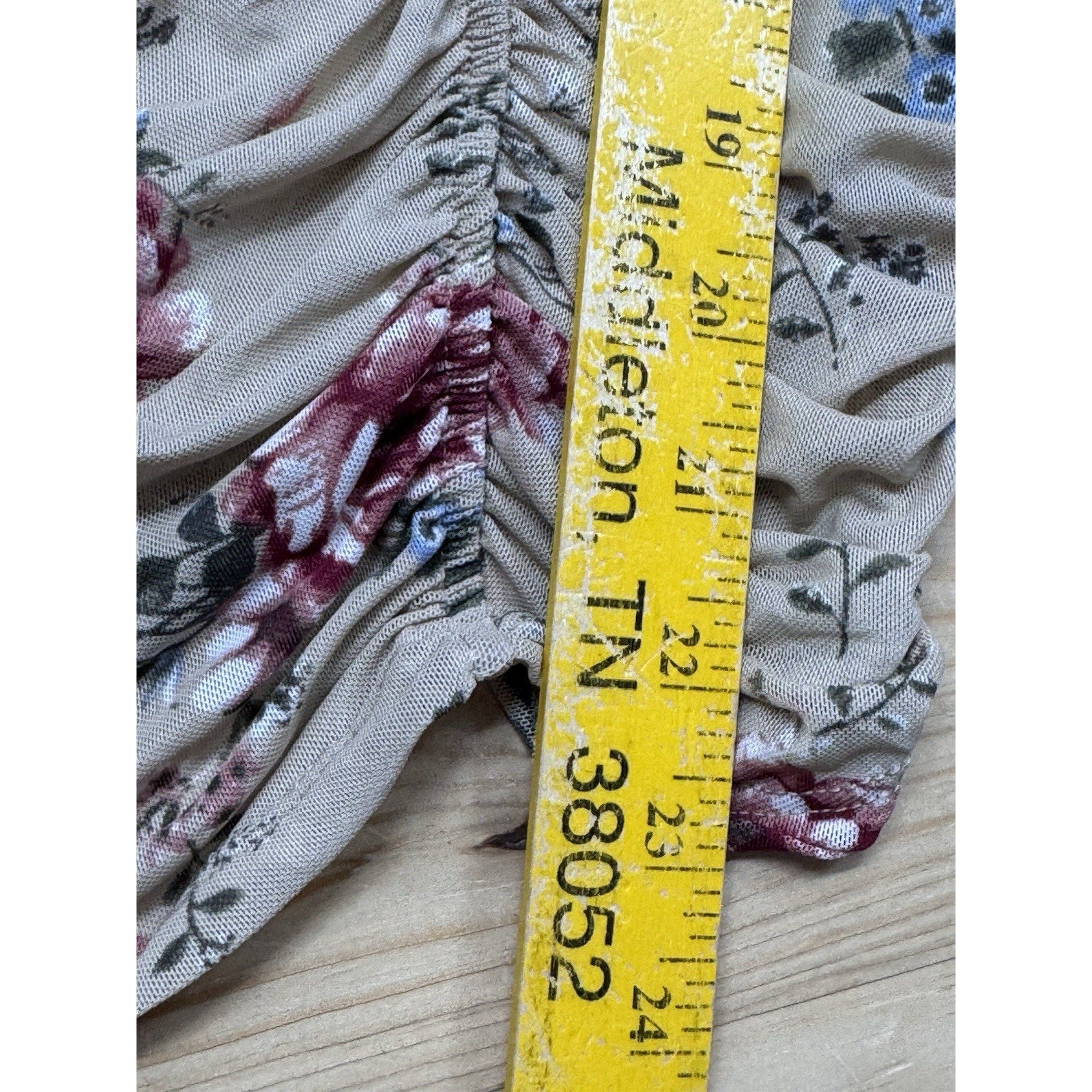 Almost Famous Floral Boho Cottagecore Ruffled Blouse, Tan Women’s Size L NWT
