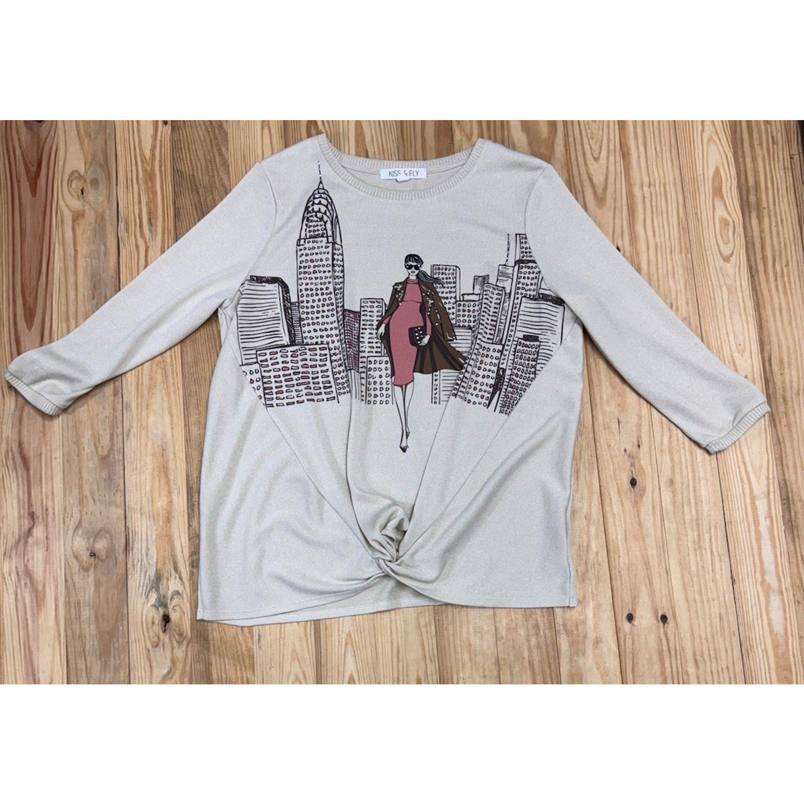 Kiss & Fly City Scape Fashion Theme Rhinestone Long Sleeve Top Women's Size L
