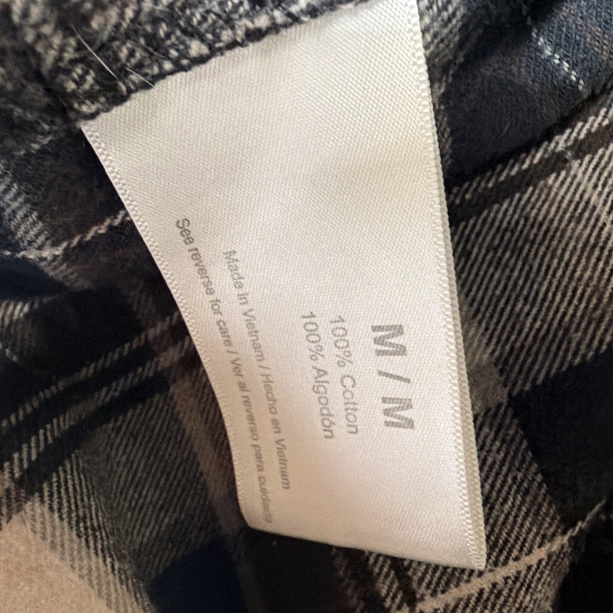 Eddie Bauer Shirt Blue Brown Plaid Flannel Mens Size Medium Outdoor Casual