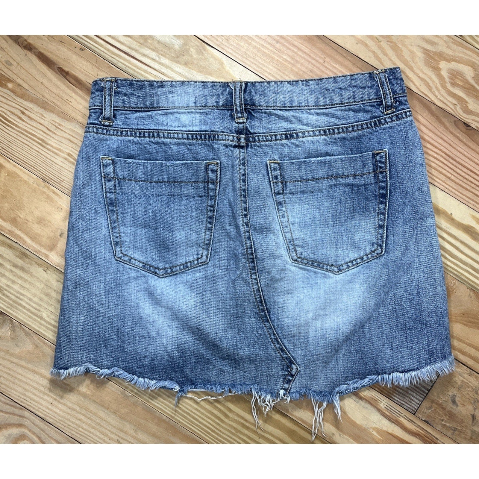 Juniors Vanilla Star Denim Skirt 3