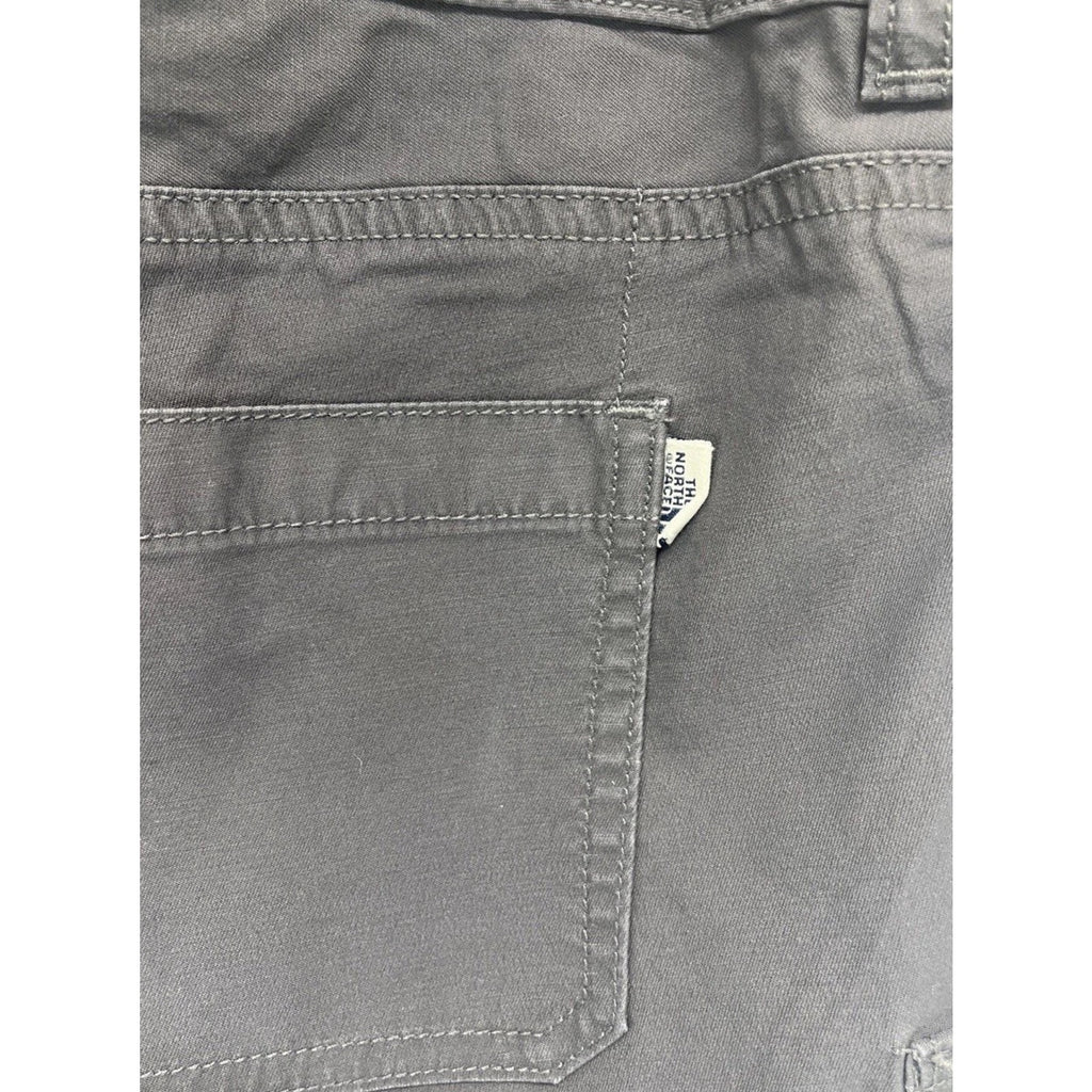 The North Face Women's Size 12 Regular Amanda Short Casual Gray