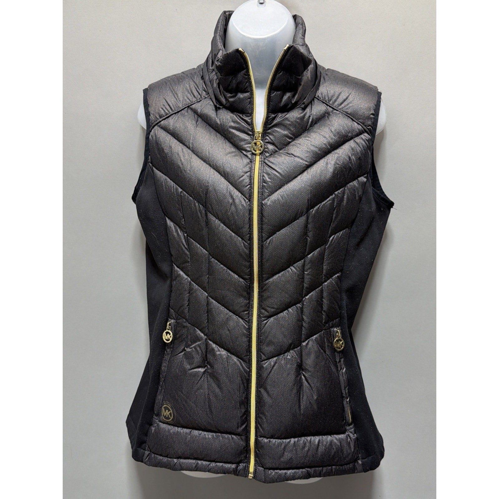 Michael Kors Women’s Medium Black Ultra Lightweight Down Puffer Vest Zip